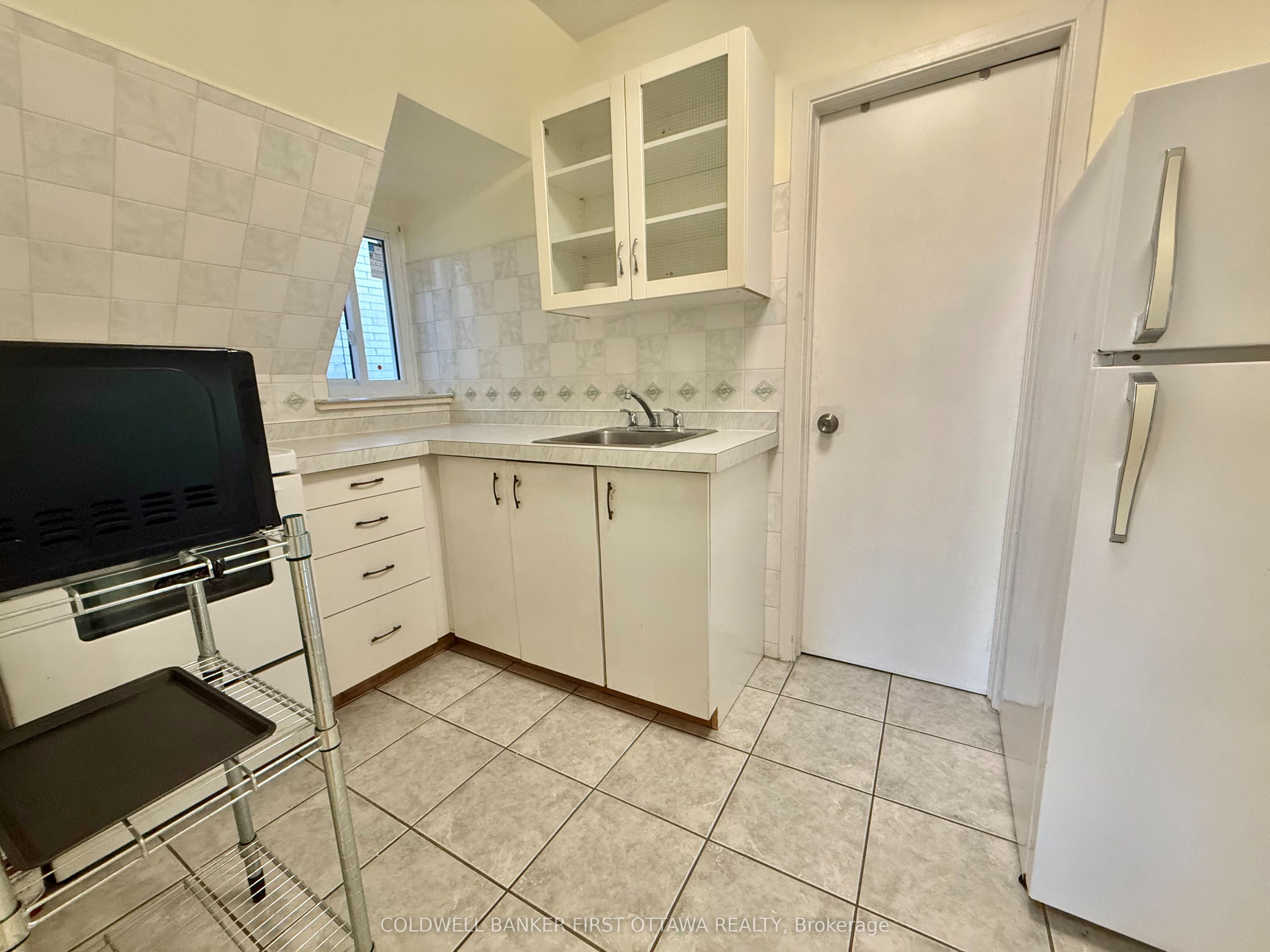 222 Lyon Street N, Ottawa Centre, ON K1R 5V9 photo 4