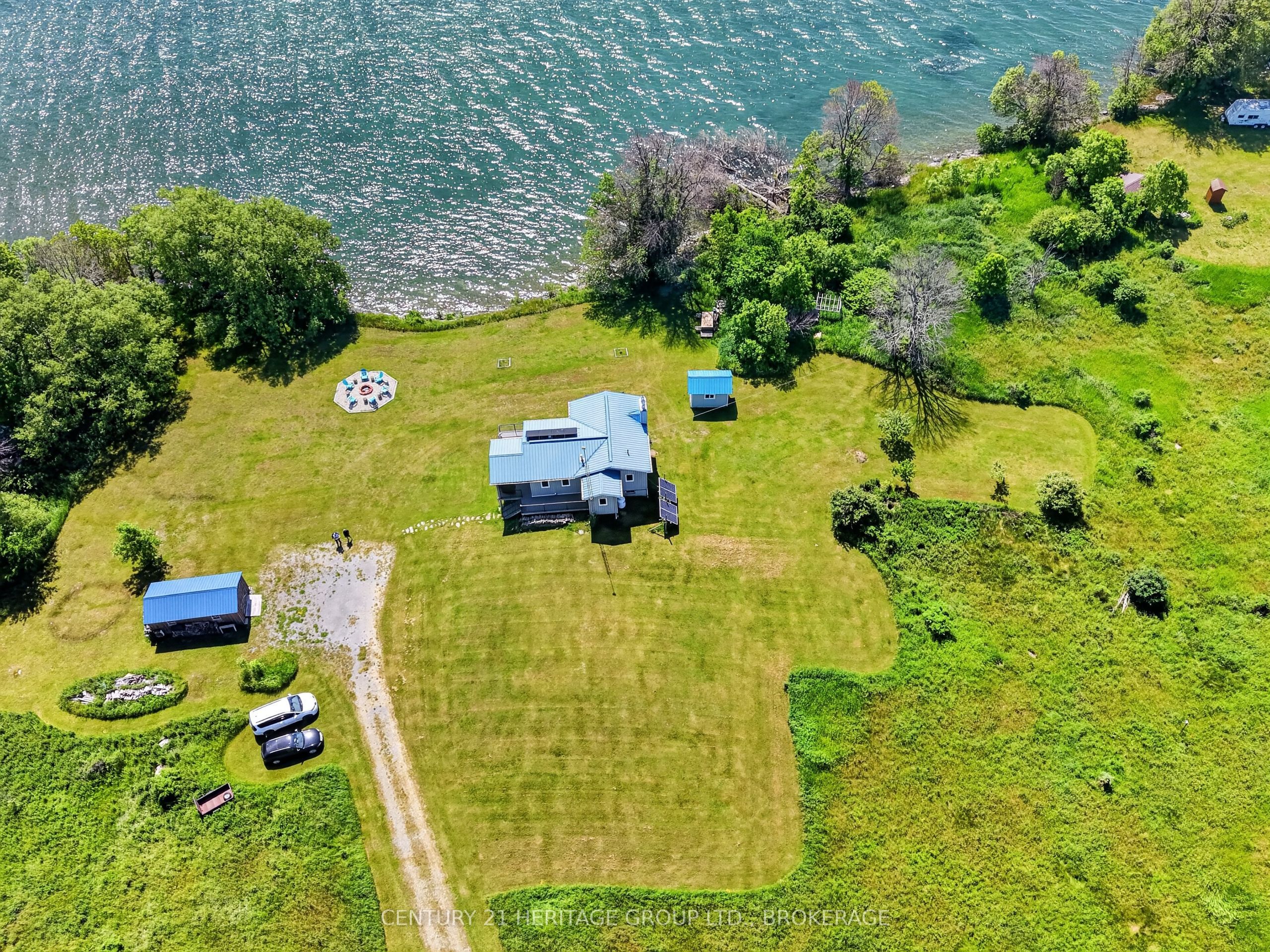 648 Third Line Road, Frontenac Islands, ON K0H 2Y0 photo 2
