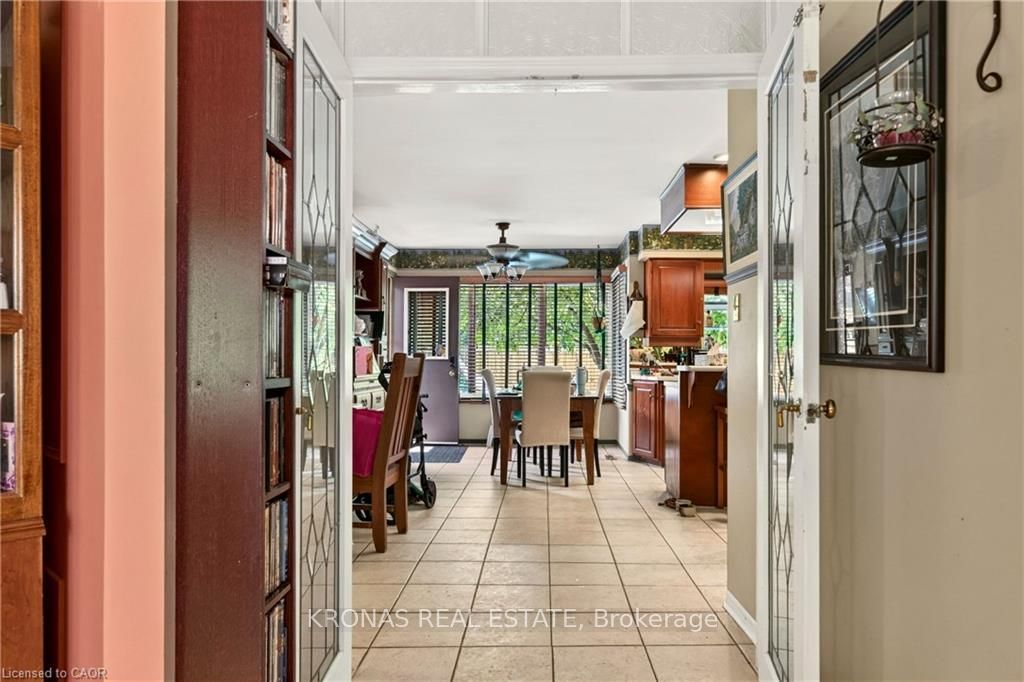 376 Melanie Crescent, Hamilton, ON L9G 4B2 photo 3