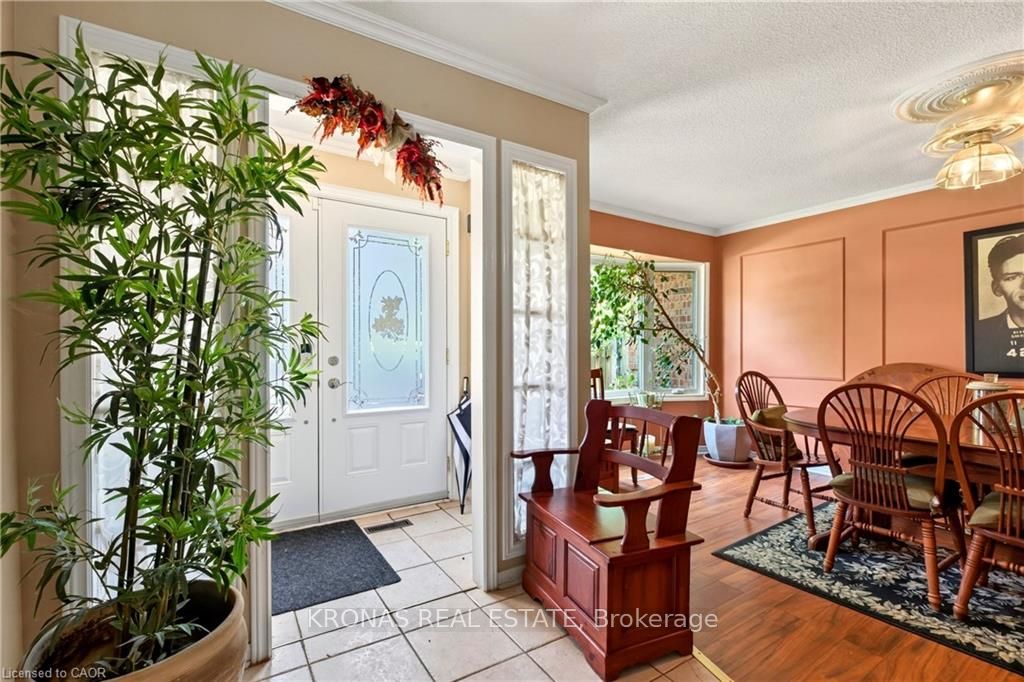 376 Melanie Crescent, Hamilton, ON L9G 4B2 photo 4