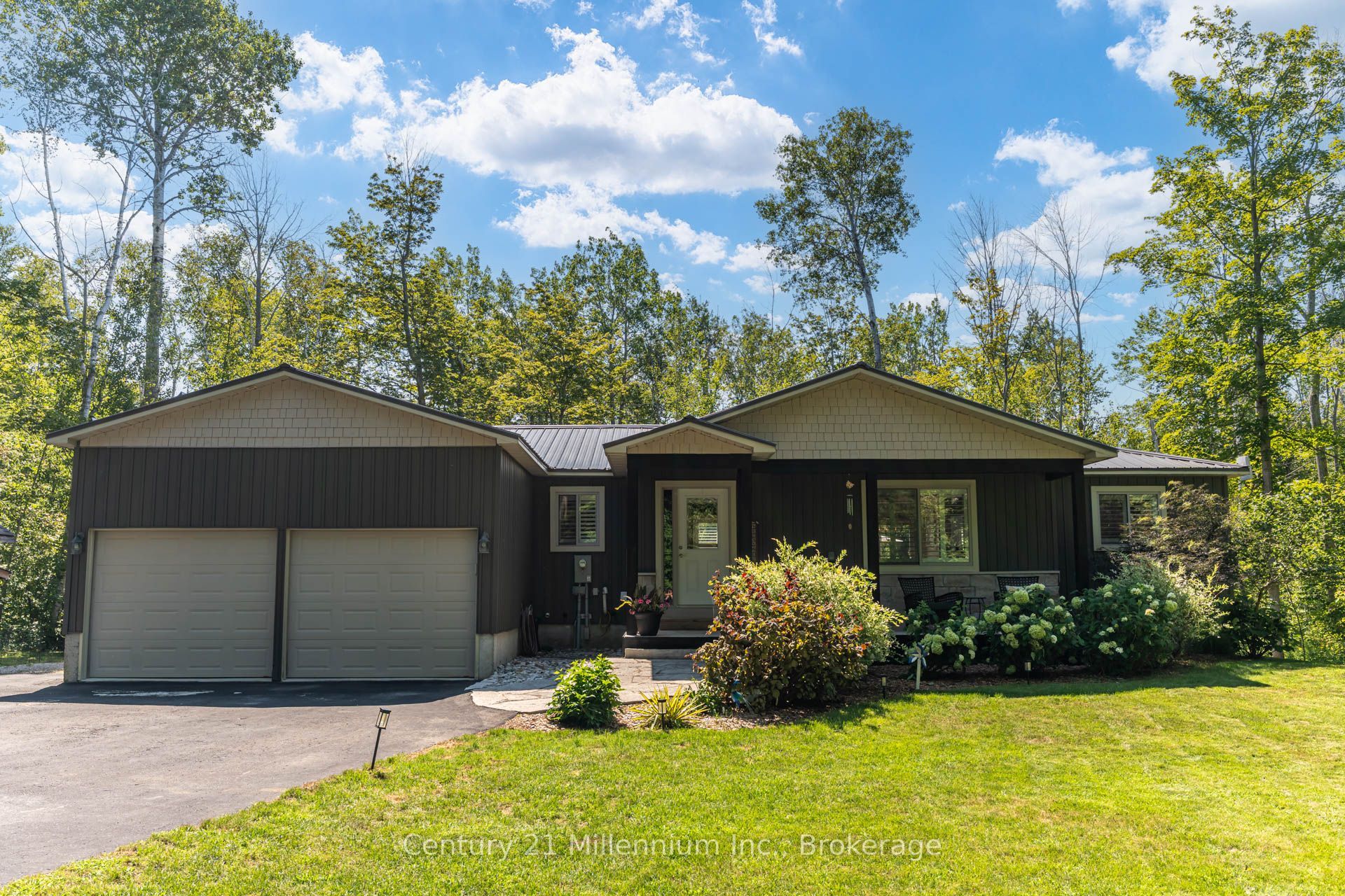 117 Rolling Hills Drive, South Bruce Peninsula, ON N0H 2T0