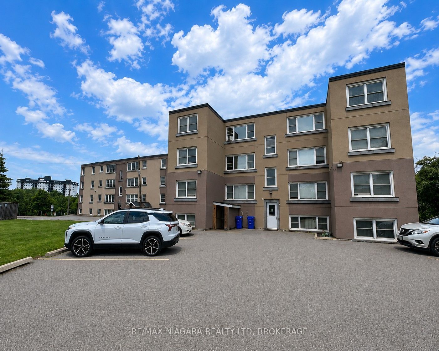 143 Westchester Crescent 5, St. Catharines, ON L2P 2N8 photo 2