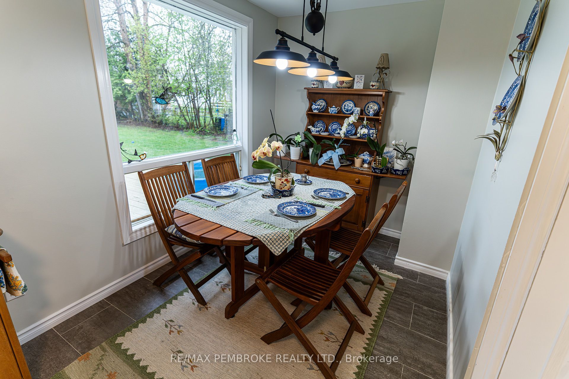 496 Wilbert Street, Pembroke, ON K8A 3G6 photo 5