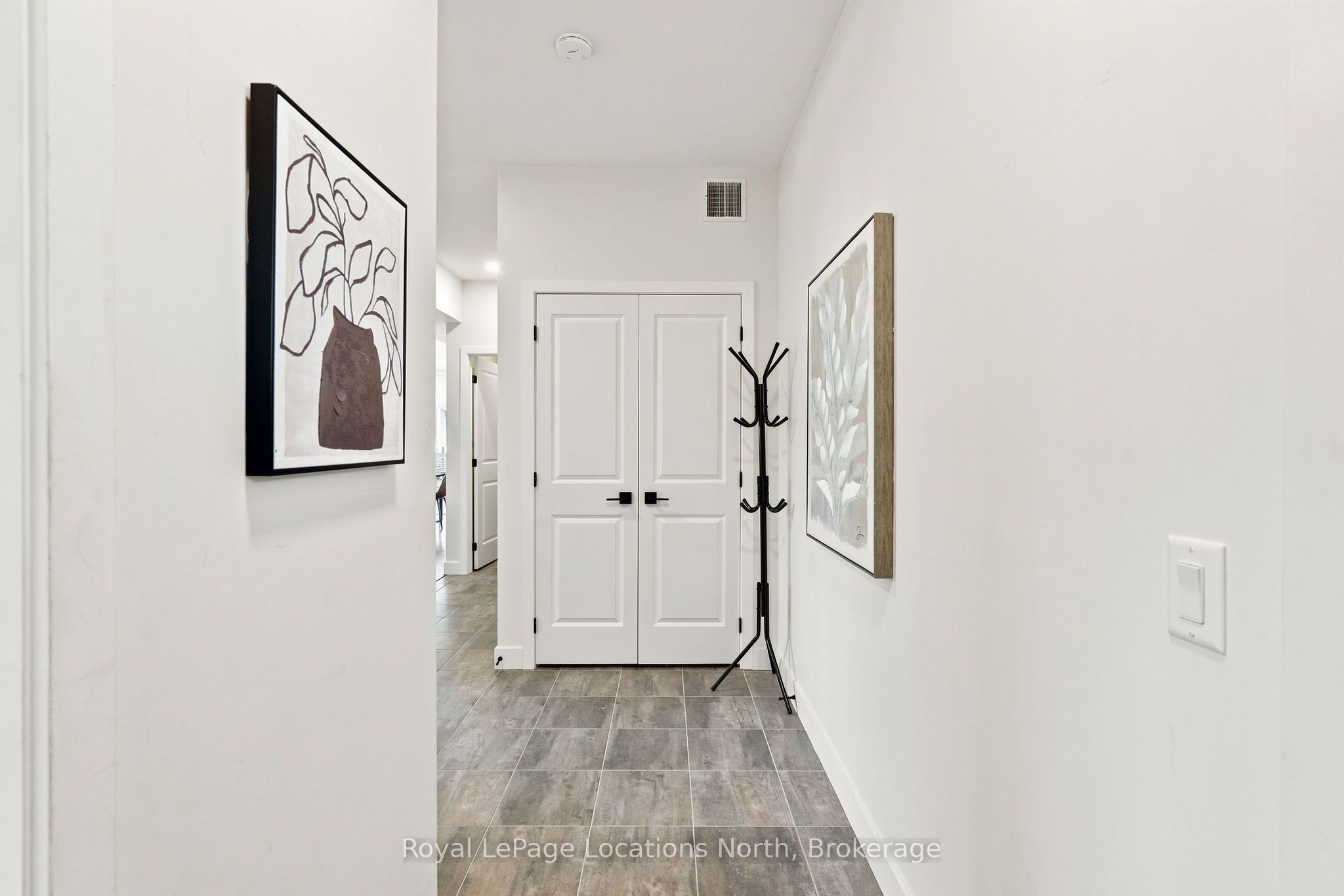 21 Beckwith Lane 206, Blue Mountains, ON L9Y 3B6 photo 4