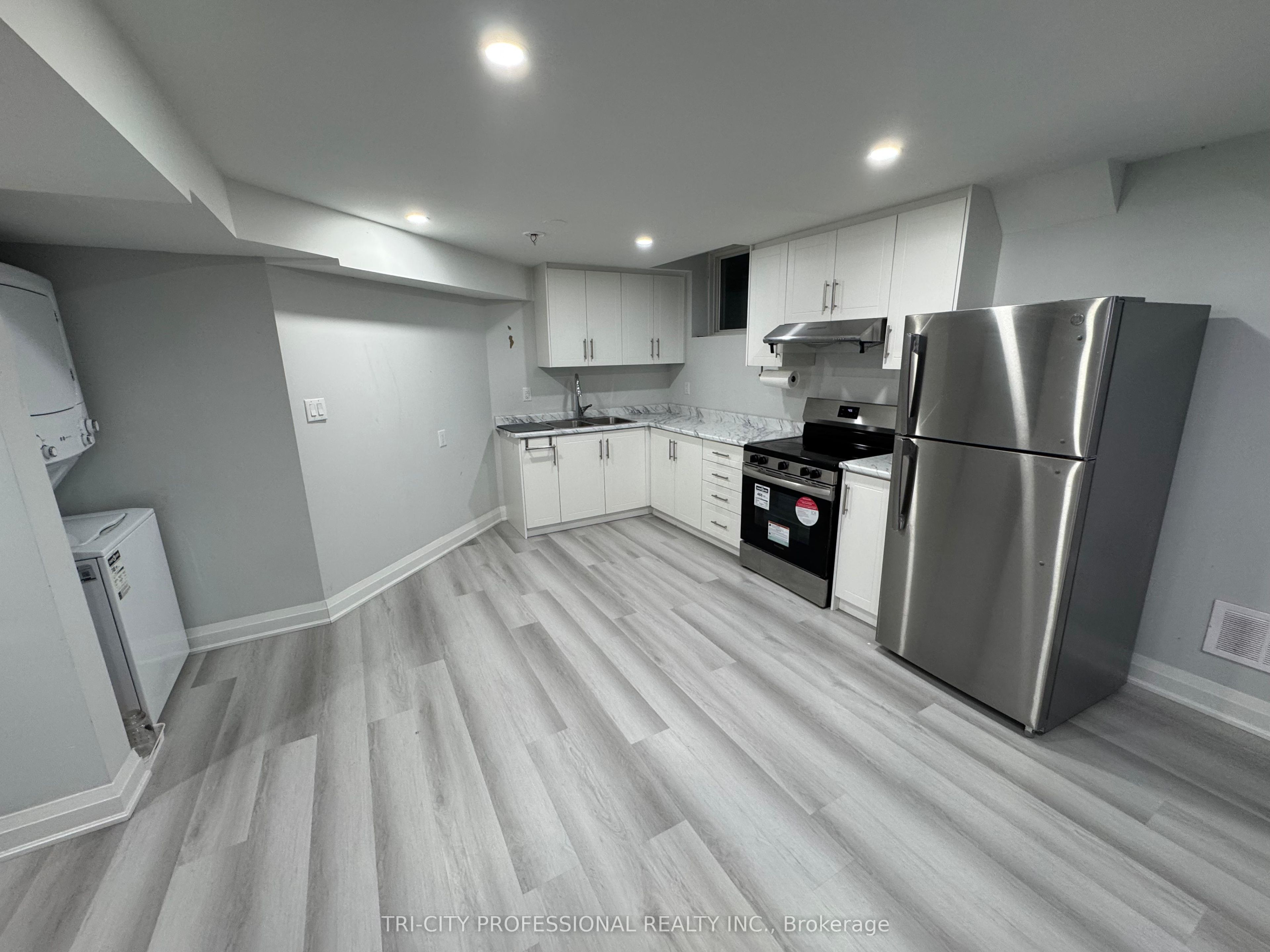 13 Riley Avenue E, Pelham, ON L0E 1E6 photo 3