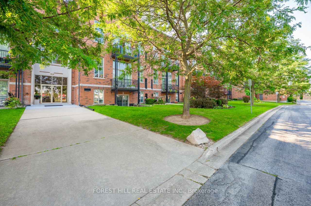 262 Dundas Street E 102, Hamilton, ON L9B 1A9 photo 2