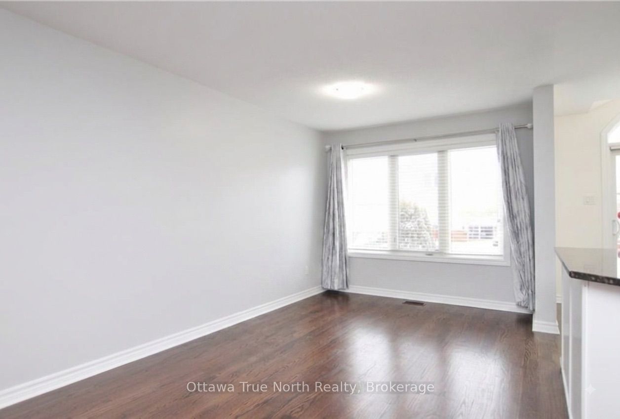 601 Malkowski Street, Kanata, ON K2K 0B4 photo 4