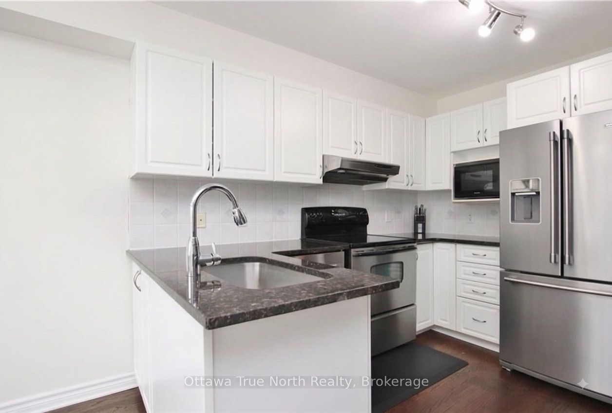 601 Malkowski Street, Kanata, ON K2K 0B4 photo 5