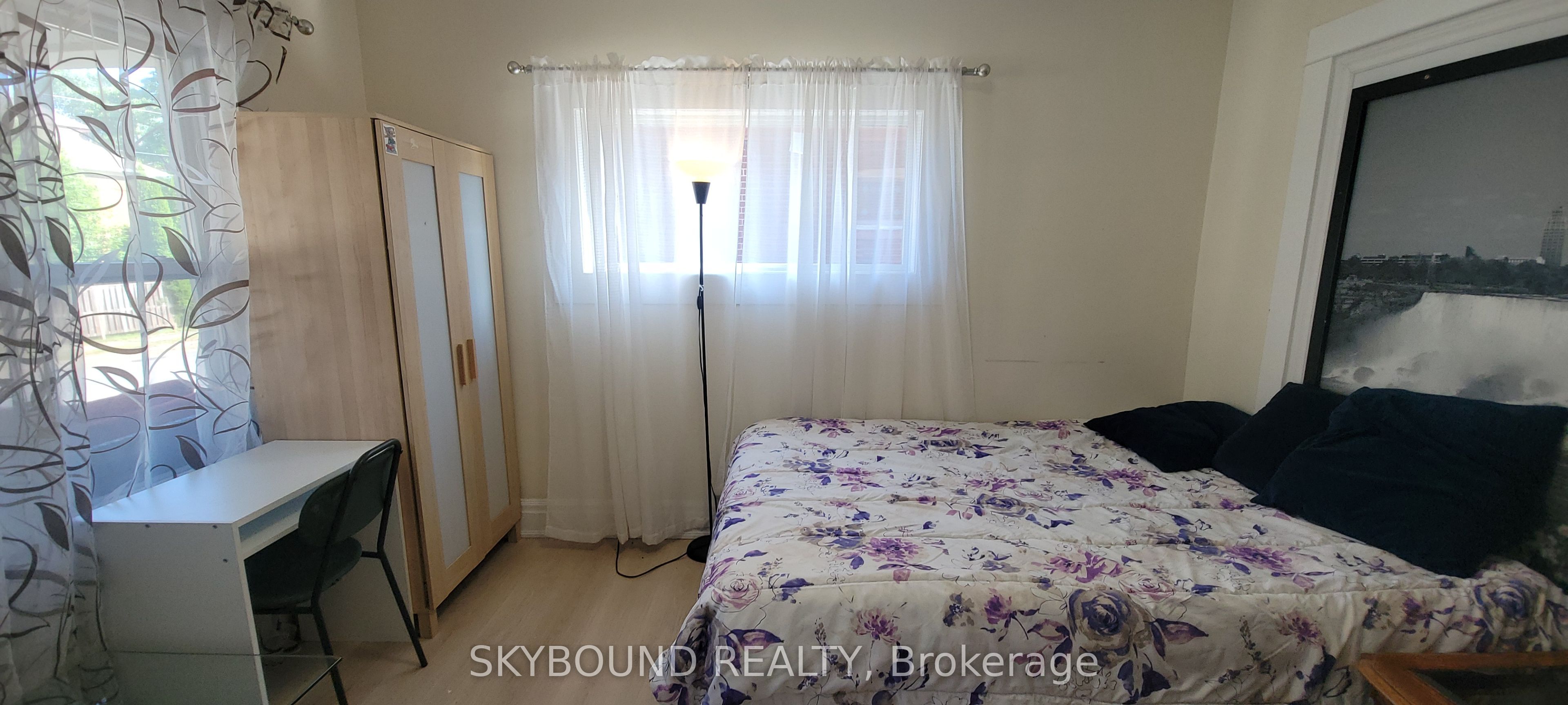 4869 Second Avenue ROOM, Niagara Falls, ON L2E 4H9 photo 3