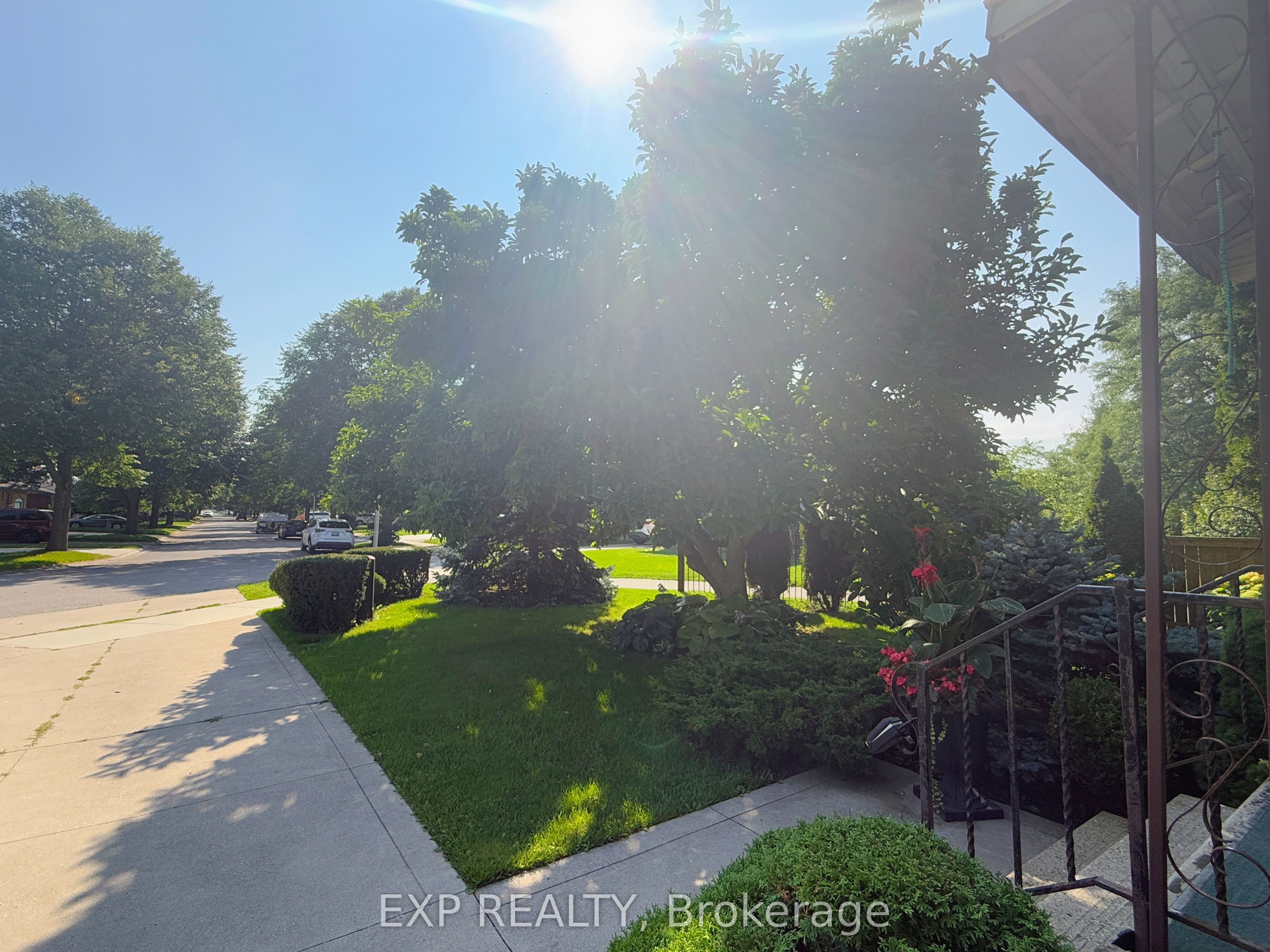 82 Lacey Crescent, London South, ON N6E 2E7 photo 2