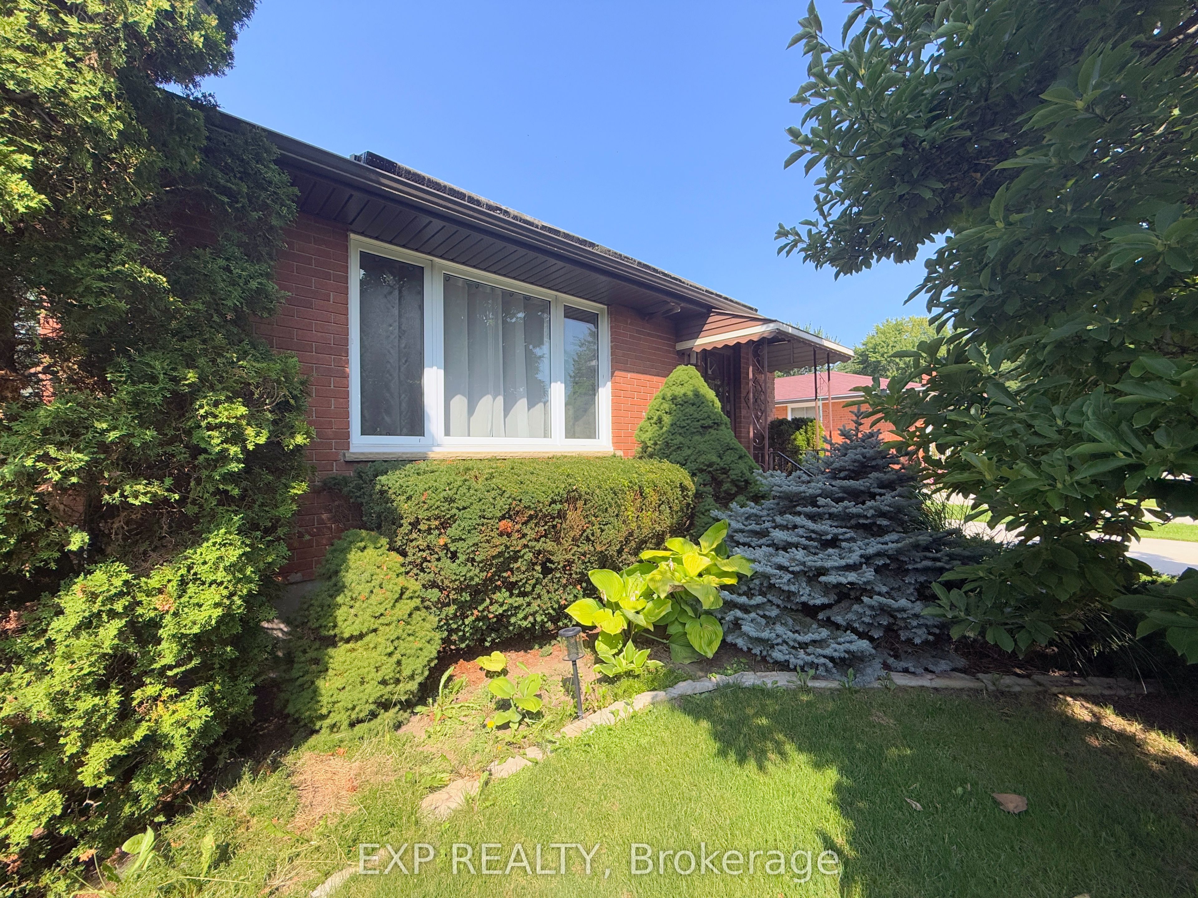 82 Lacey Crescent, London South, ON N6E 2E7 photo 3