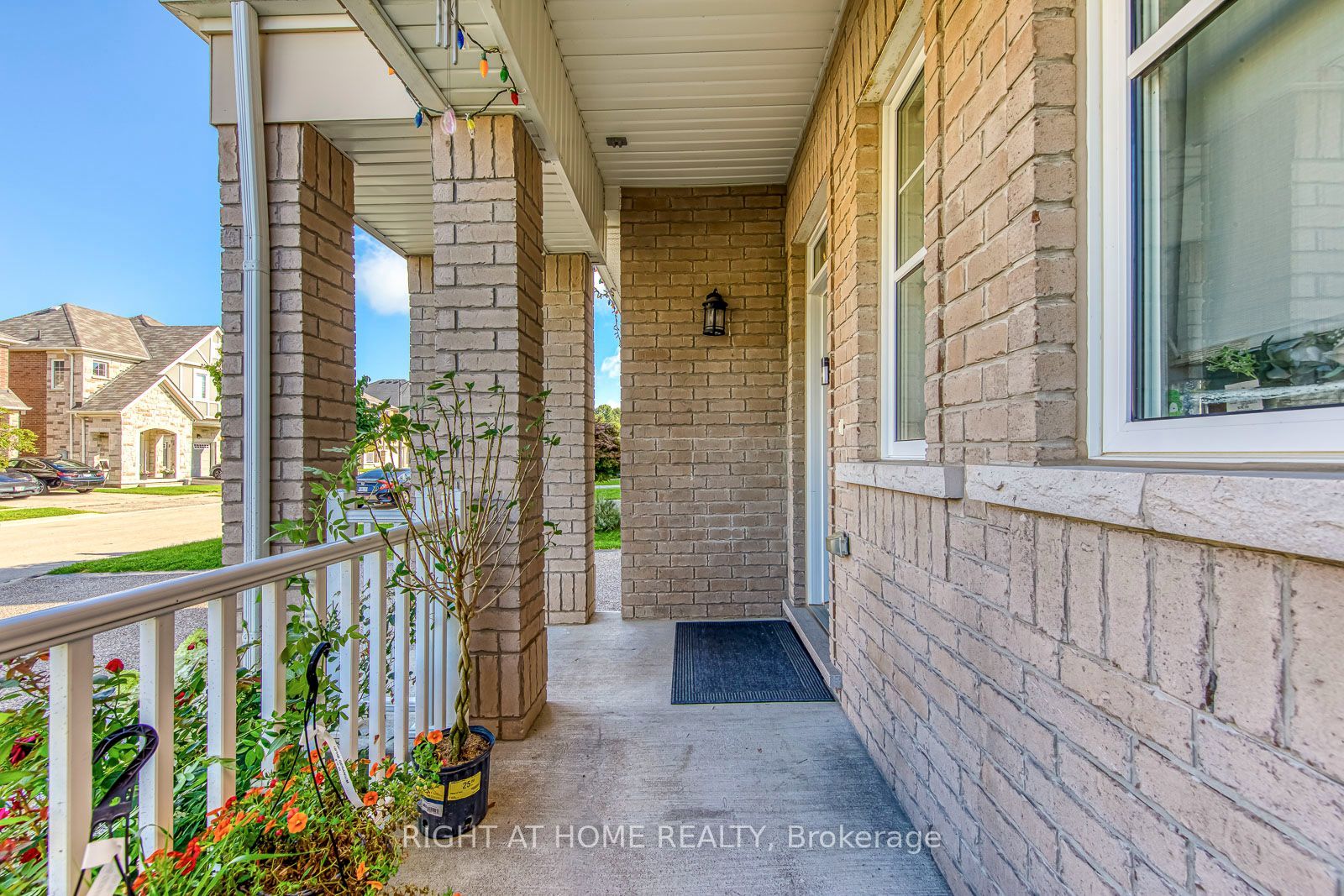 40 Stillwater Crescent, Hamilton, ON L8B 1V6 photo 3
