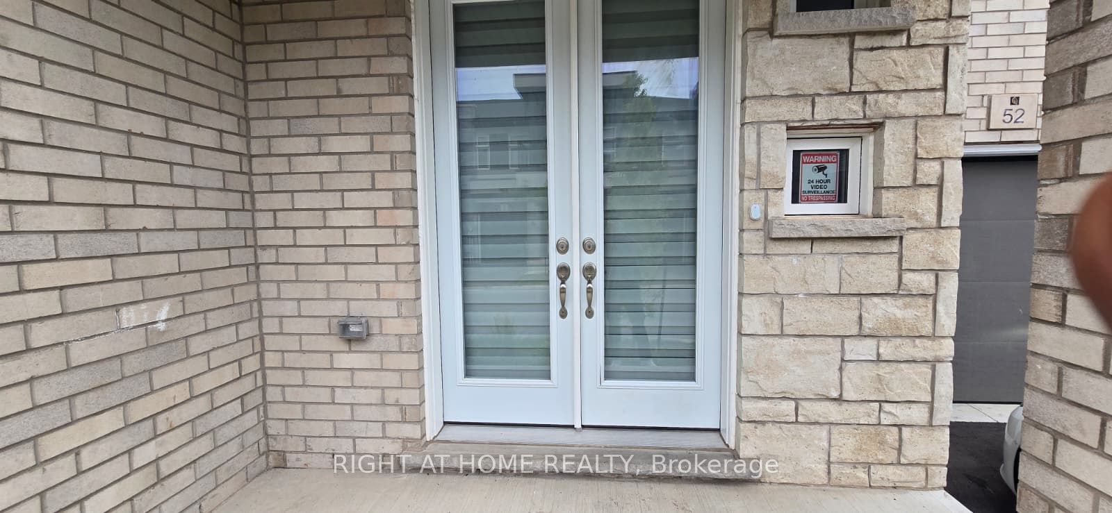 5672 Dorchester Road 52, Niagara Falls, ON L2G 4Y8 photo 2