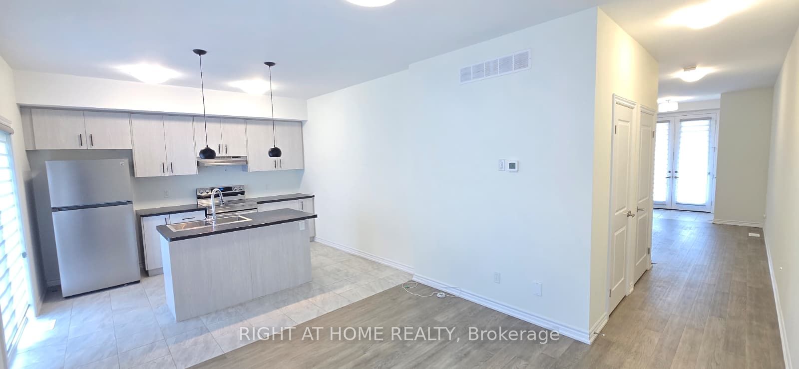 5672 Dorchester Road 52, Niagara Falls, ON L2G 4Y8 photo 5