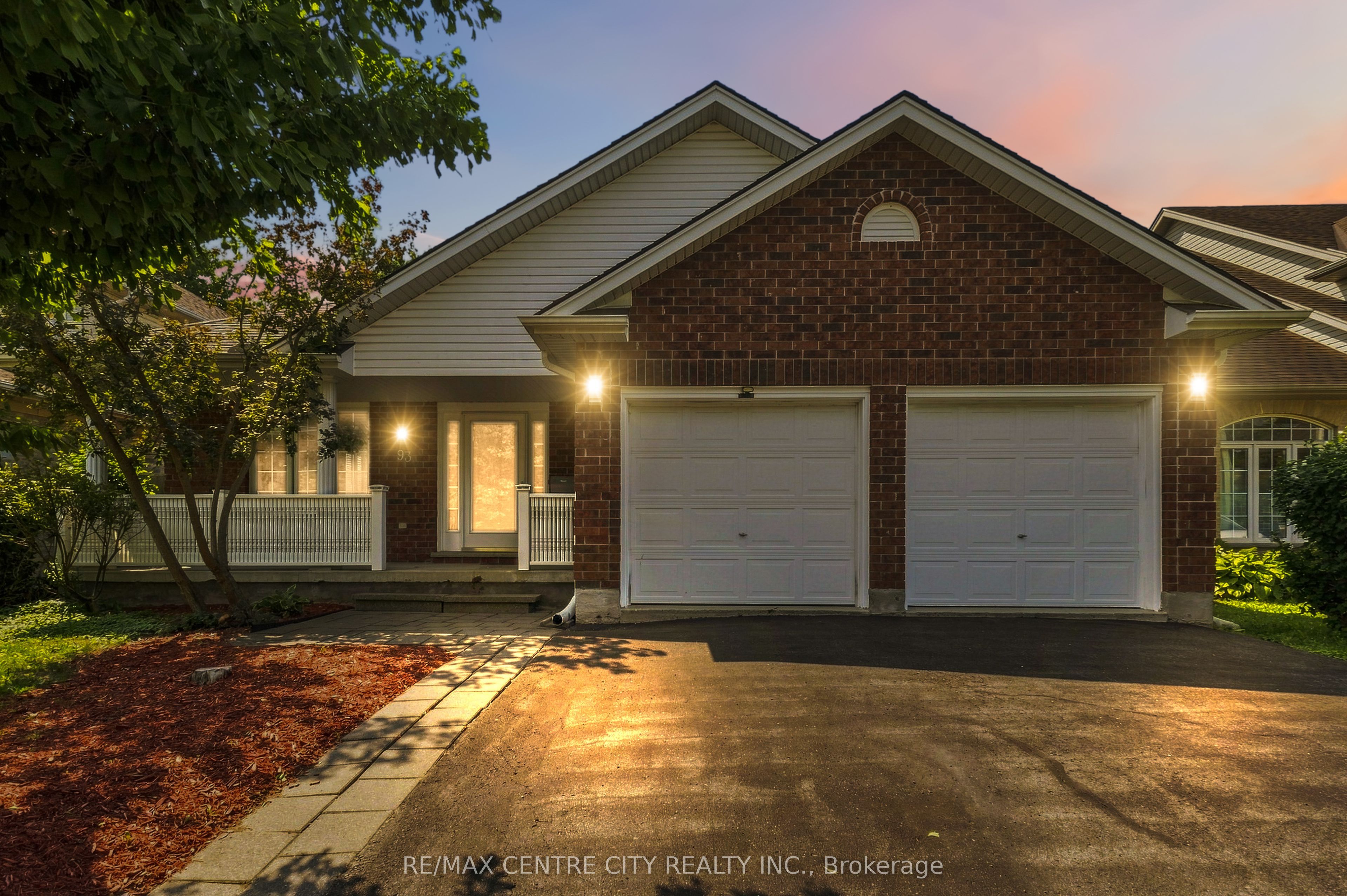 93 Mctaggart Court, London North, ON N5X 3L9