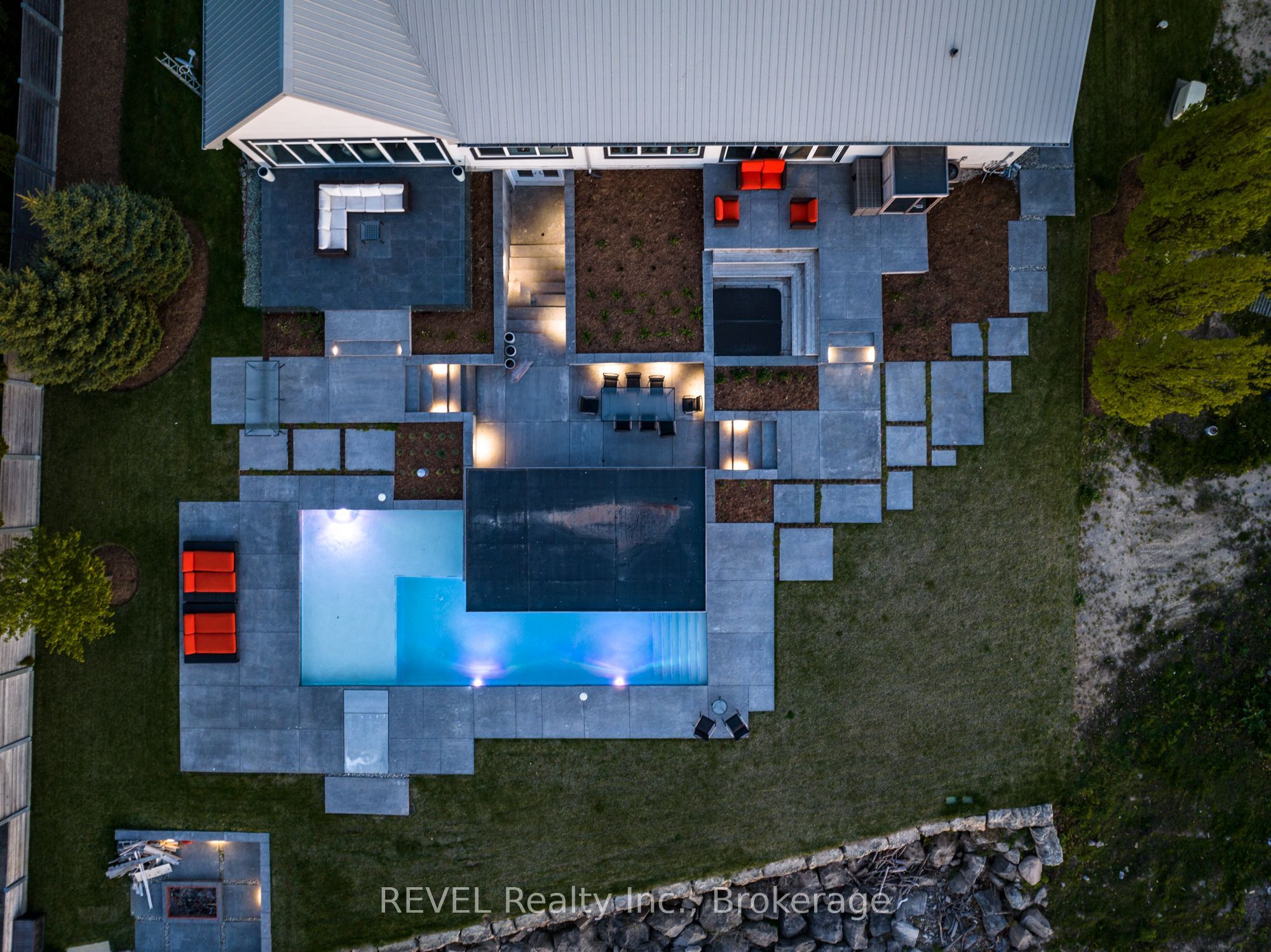 4 FIRELANE 4B, Niagara-on-the-Lake, ON L0S 1J0 photo 4