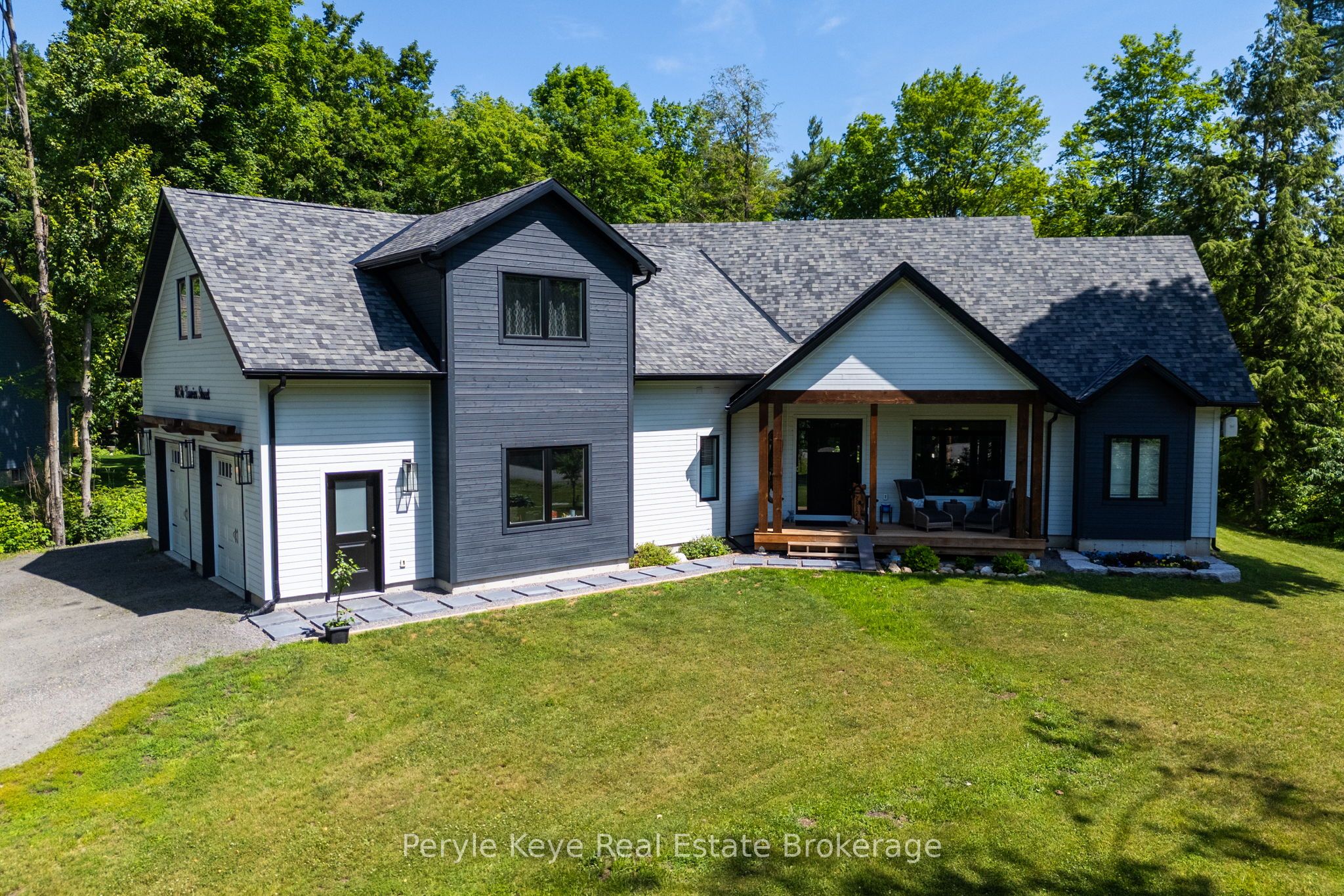 1056 Xavier Street, Gravenhurst, ON P0E 1G0 photo 5