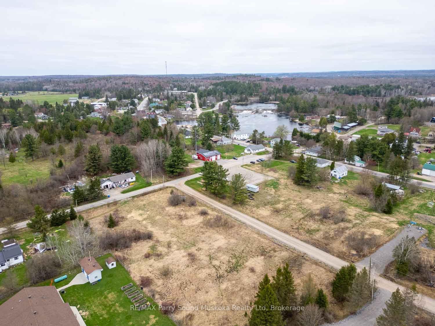 00 King Street, Magnetawan, ON P0A 1P0 photo 4