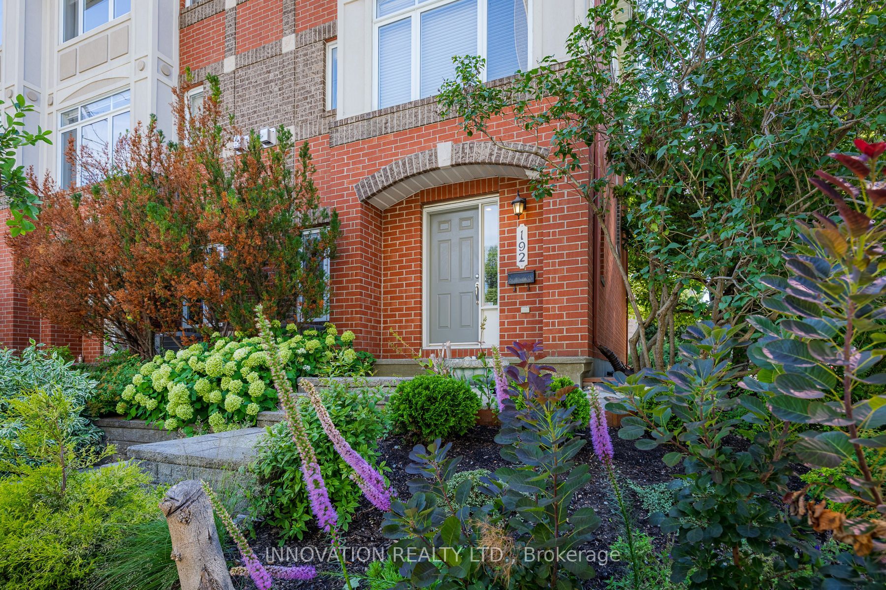 192 Clearview Avenue, Westboro - Hampton Park, ON K1Z 1B8 photo 2
