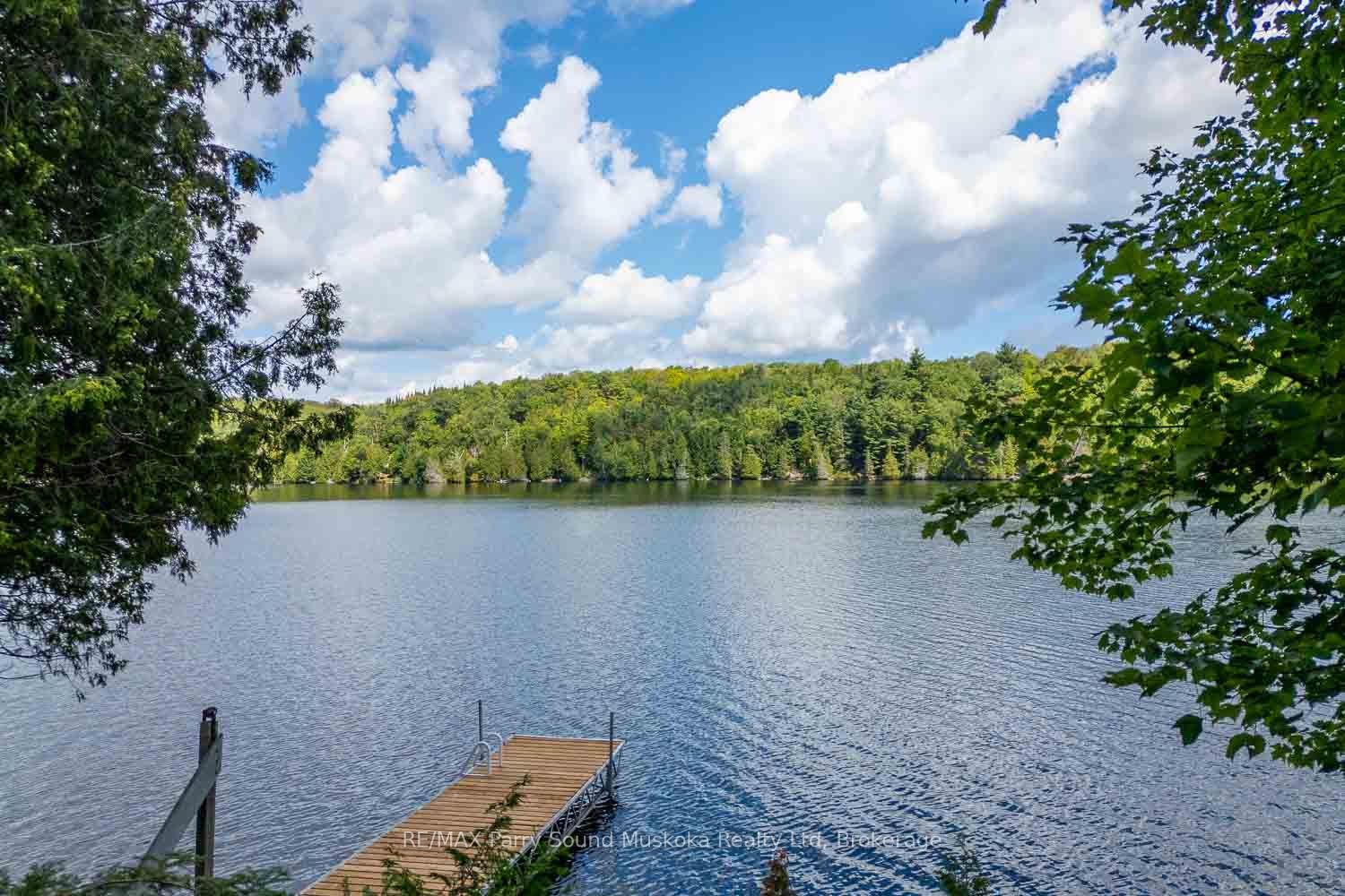 1889 South Horn Lake Road, Magnetawan, ON P0A 1P0 photo 2