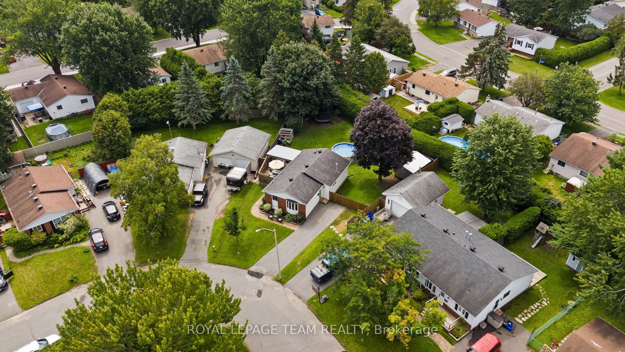 27 Ballantrae Way, Kanata, ON K2L 1N3 photo 5