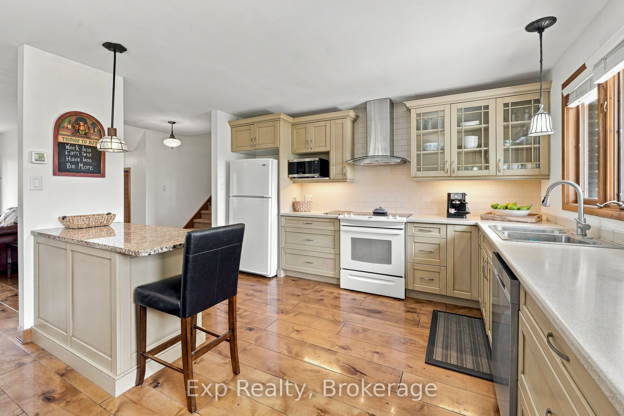 36 Kensington Crescent, Belleville, ON K8P 4T3 photo 5