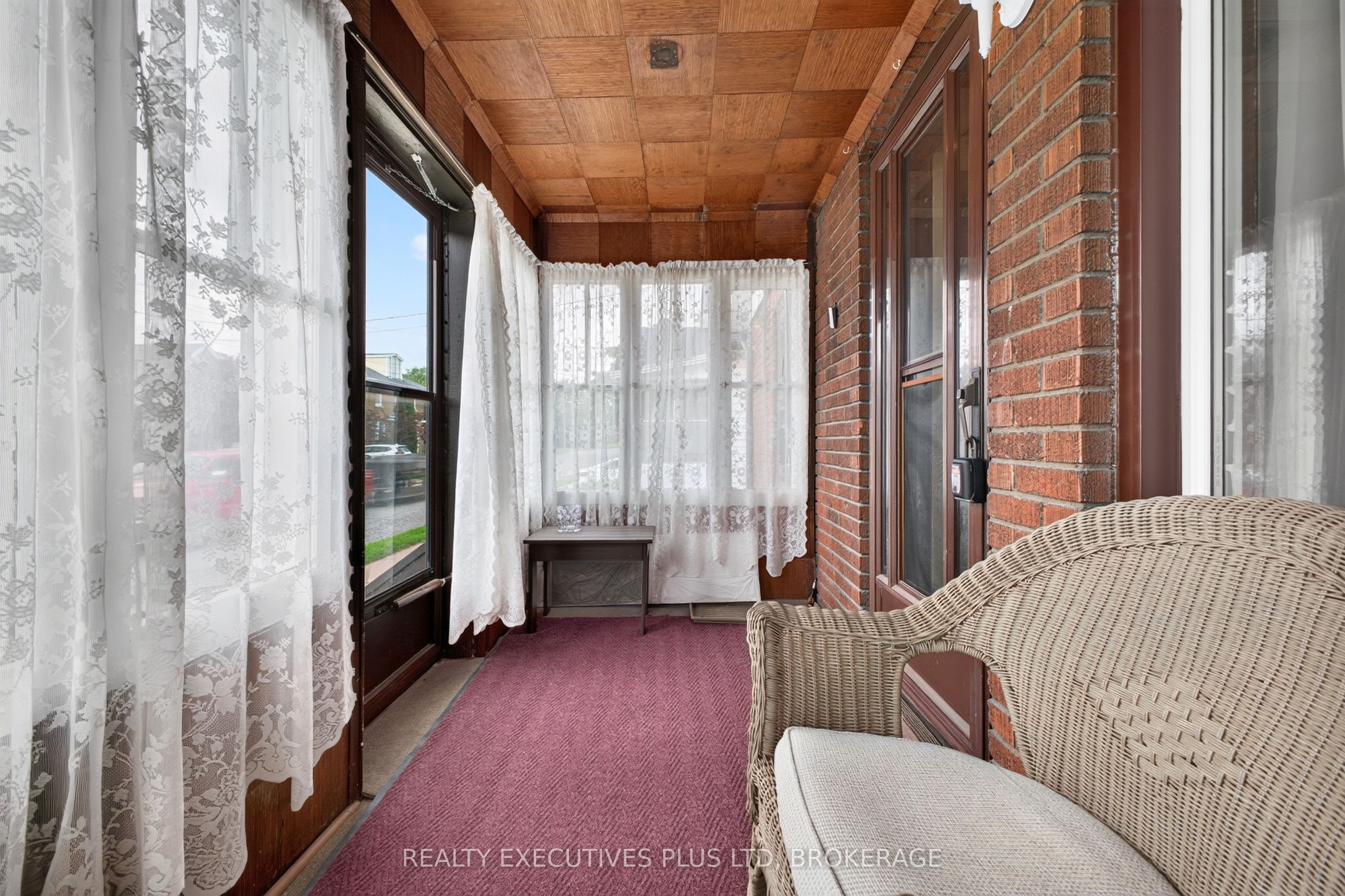 5179 HURON Street, Niagara Falls, ON L2E 2K2 photo 5