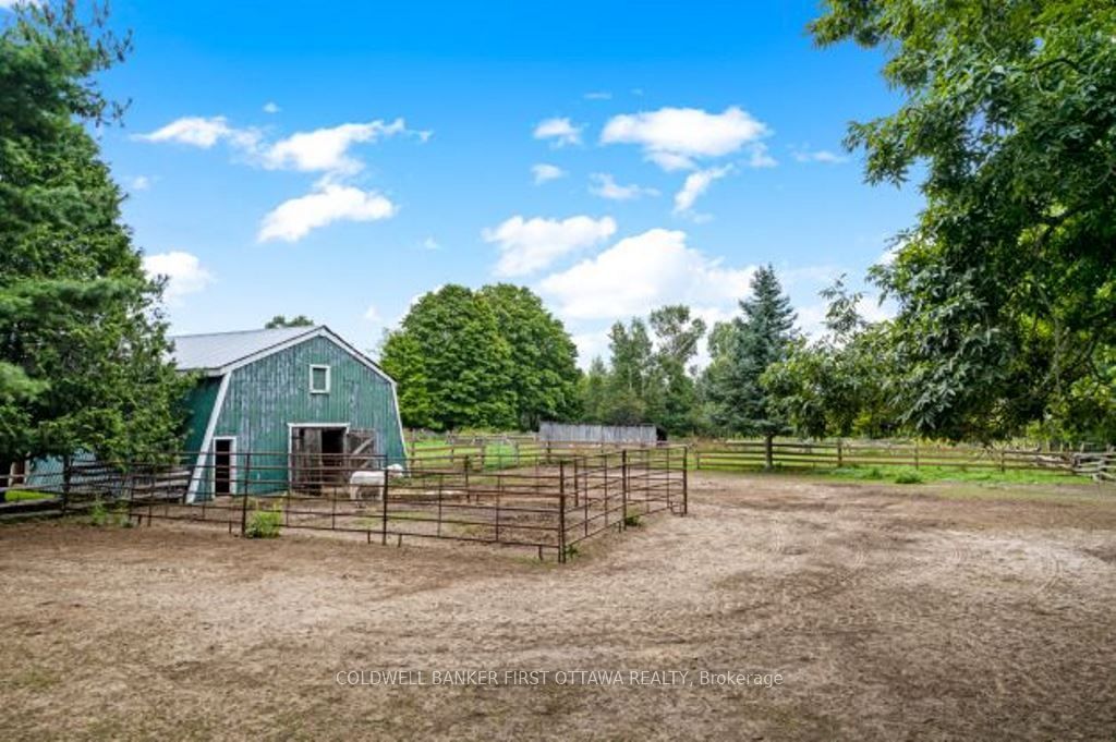 485 Kitley Line 1 Road, Elizabethtown-Kitley, ON K7A 4S5 photo 4