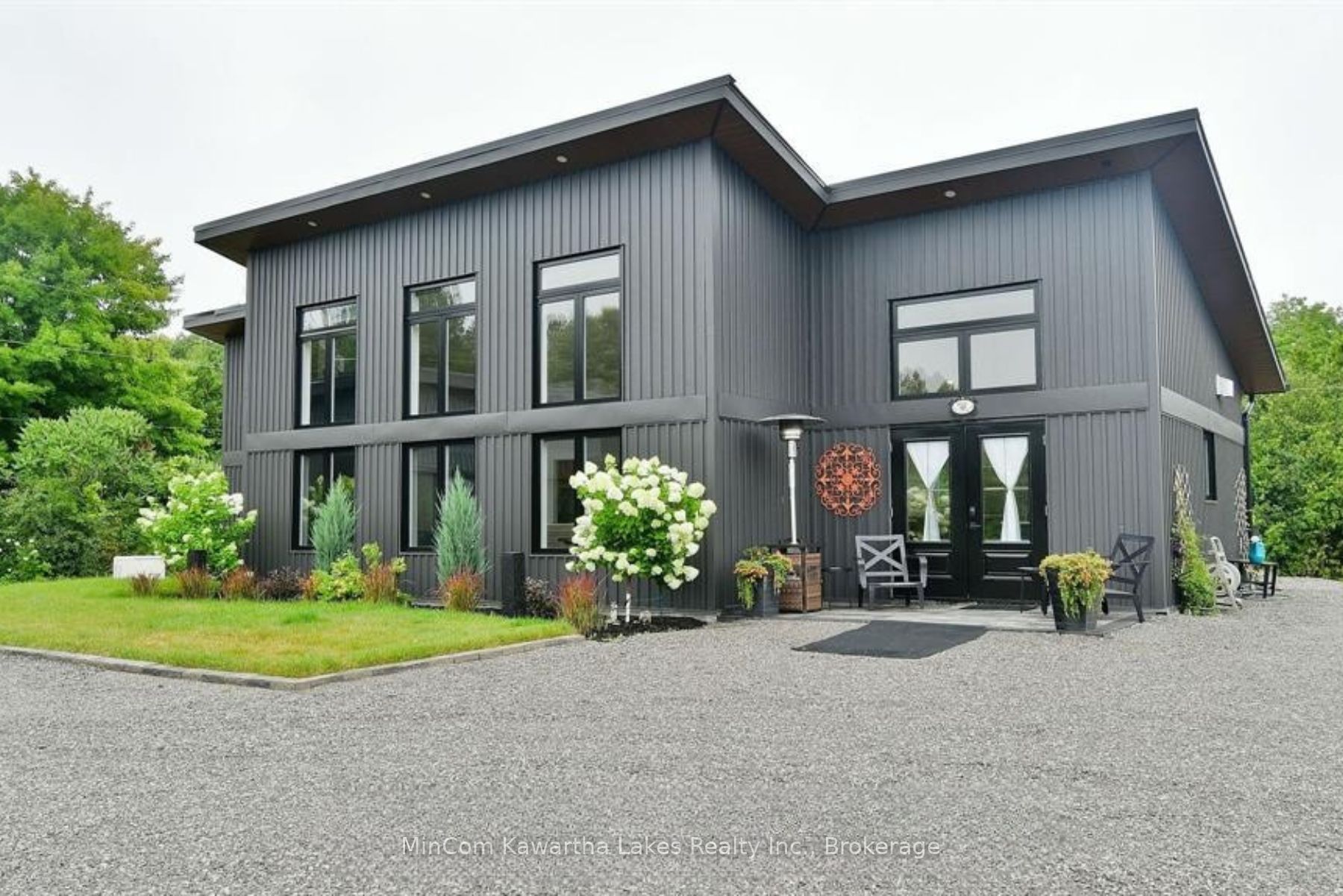 9 Hunts Line Road, Trent Lakes, ON K0L 1J0