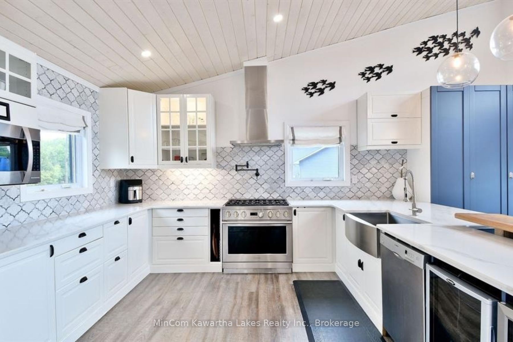 9 Hunts Line Road, Trent Lakes, ON K0L 1J0 photo 5
