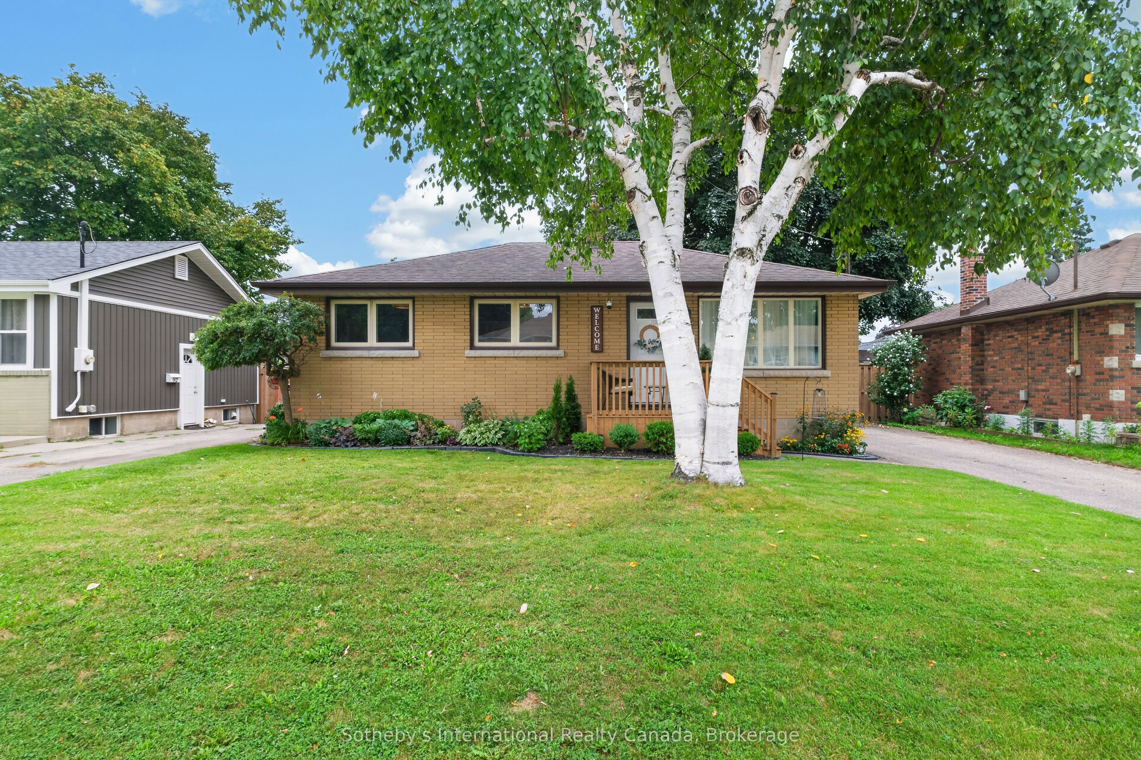 94 Ninth Avenue, Brantford, ON N3S 1E5 photo 2