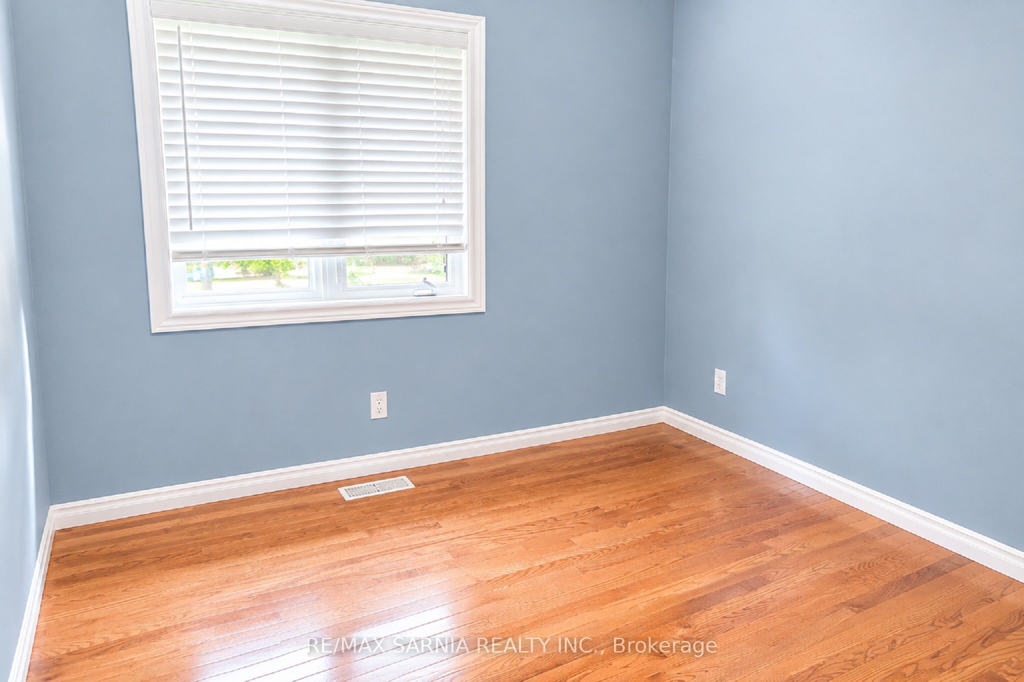 154 Semenyn Avenue 27, Chatham-Kent, ON N7L 3S1 photo 4