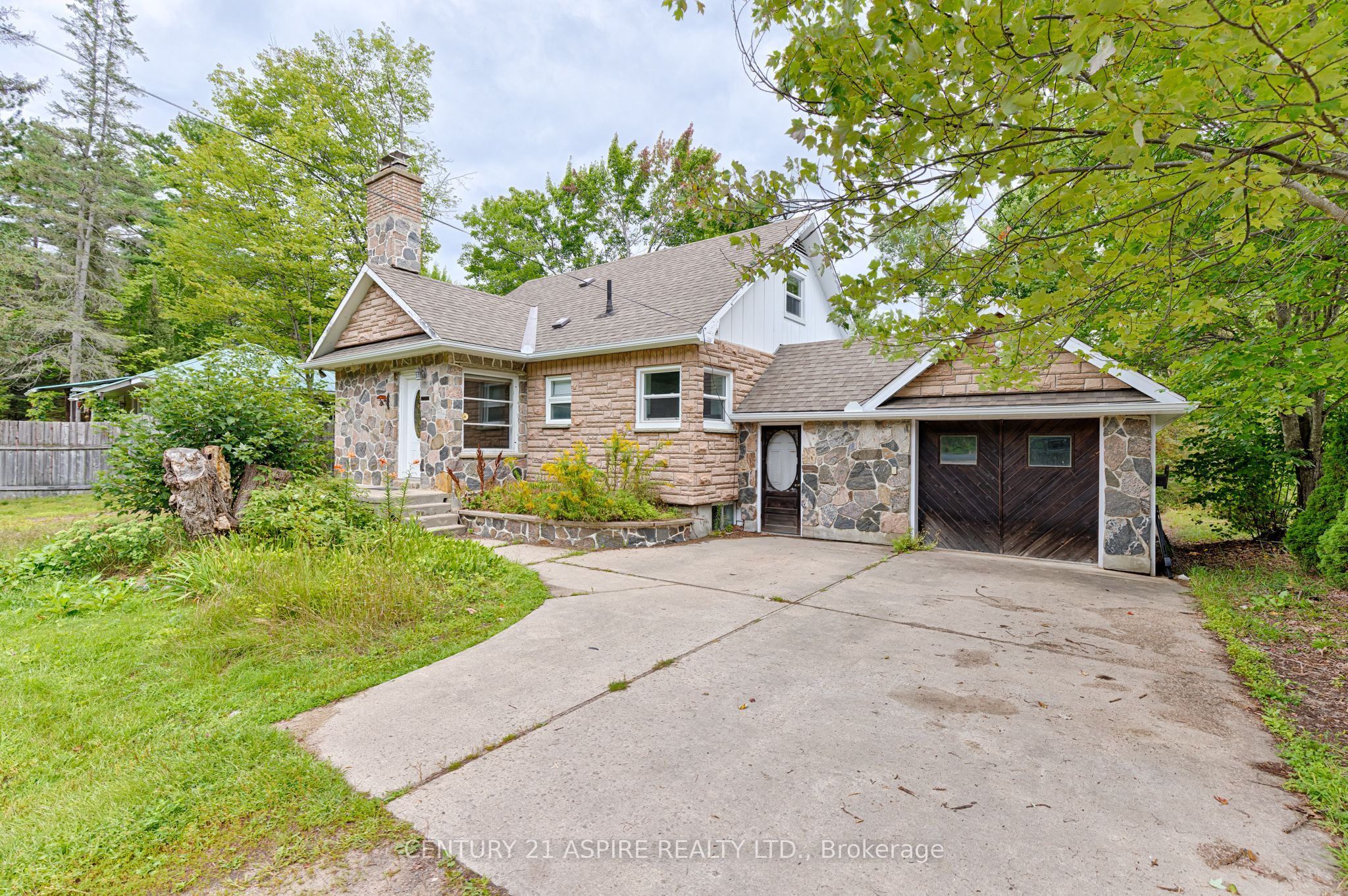 32868 Highway 17 Highway, Deep River, ON K0J 1P0