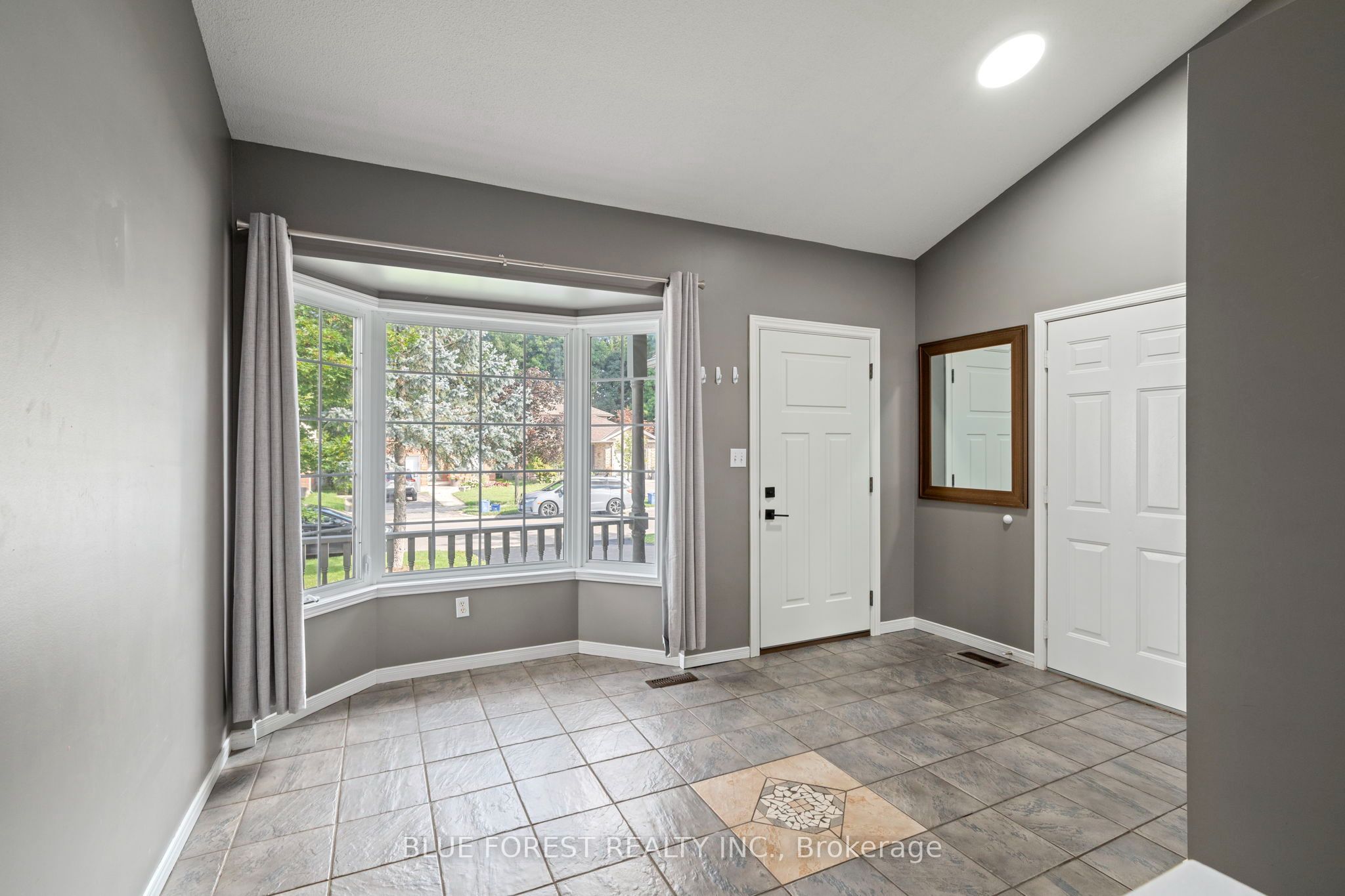 1387 Idylwood Road, London East, ON N5V 3V3 photo 3