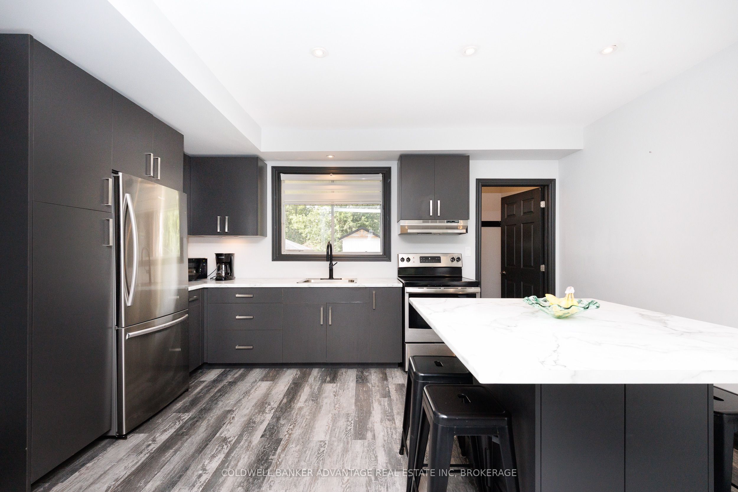 197 Lincoln Street, Welland, ON L3B 4M8 photo 3