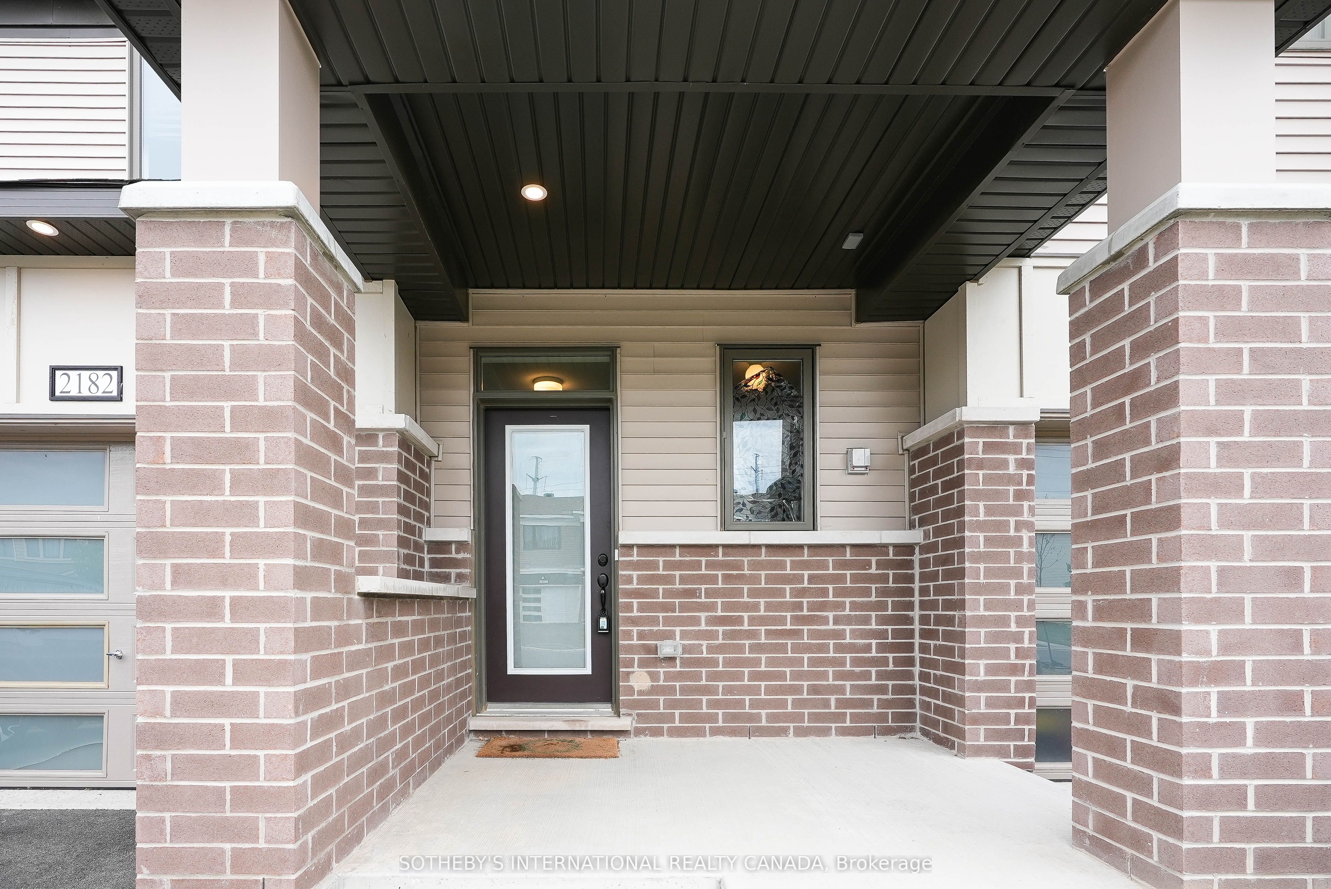 2182 Winsome Terrace, Orleans - Cumberland and Area, ON K4A 5M9 photo 2
