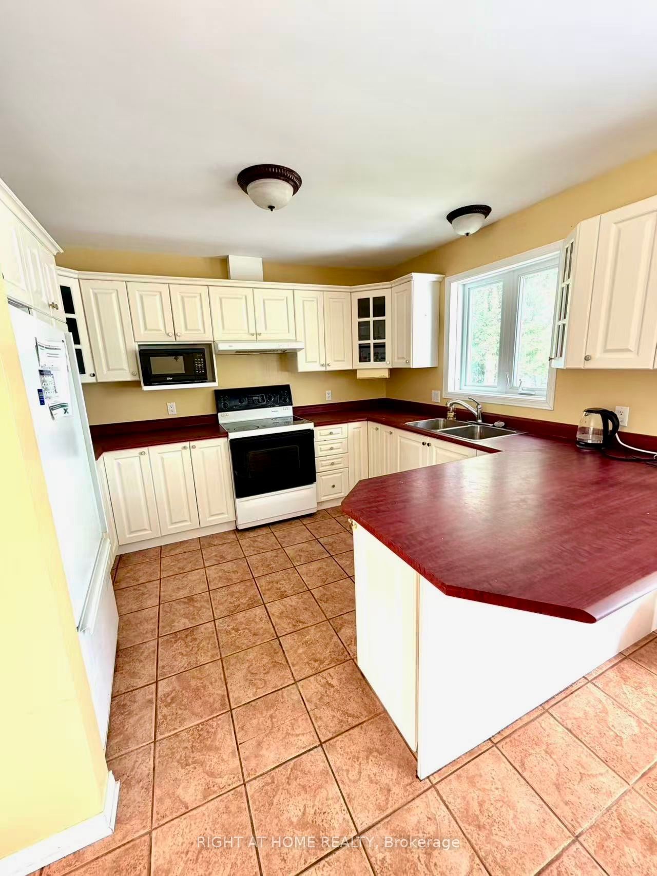 2527 Concession 1 Road, Alfred and Plantagenet, ON K0B 1J0 photo 3