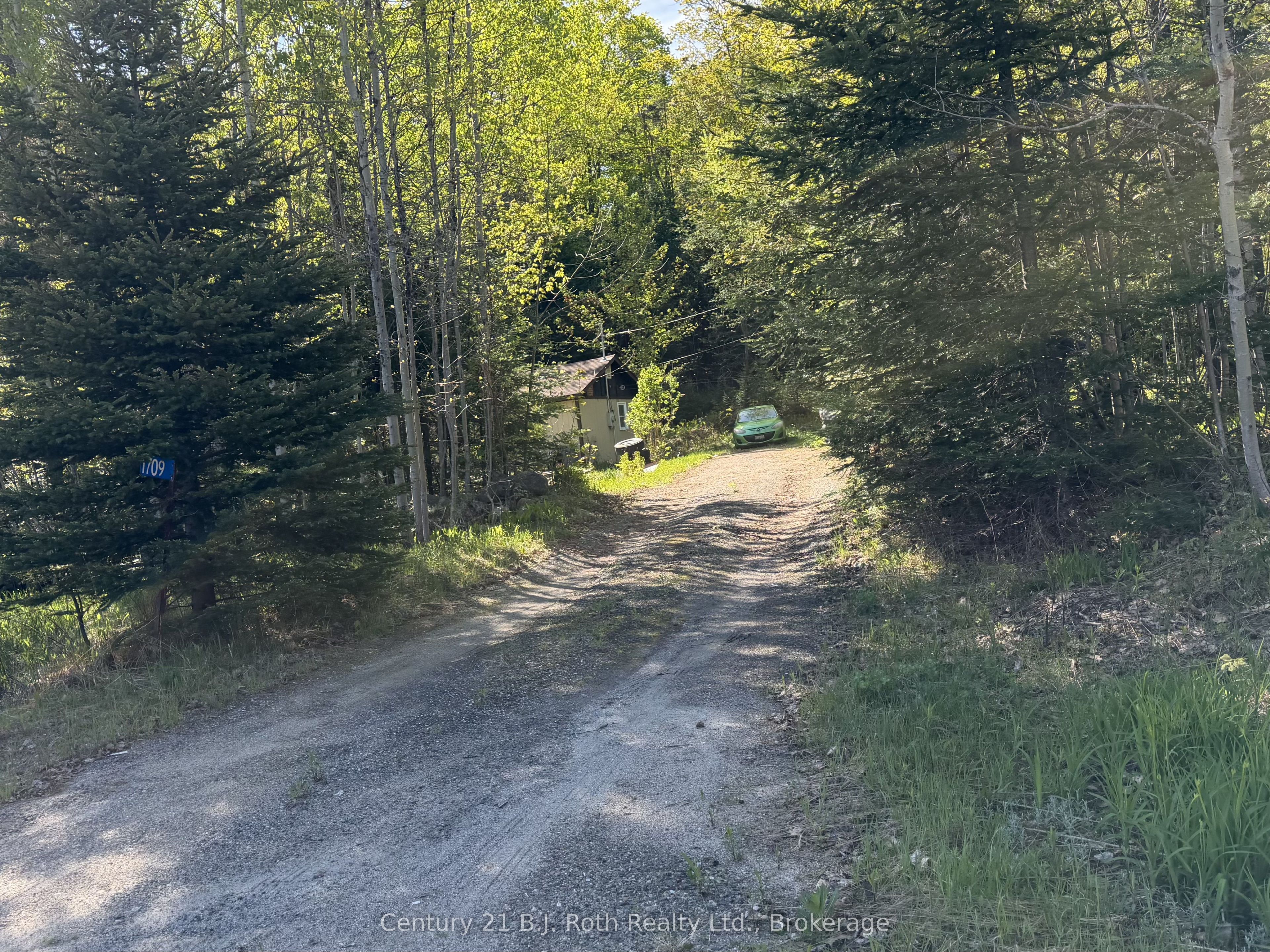 1709 60 Highway, Huntsville, ON P1H 1A2