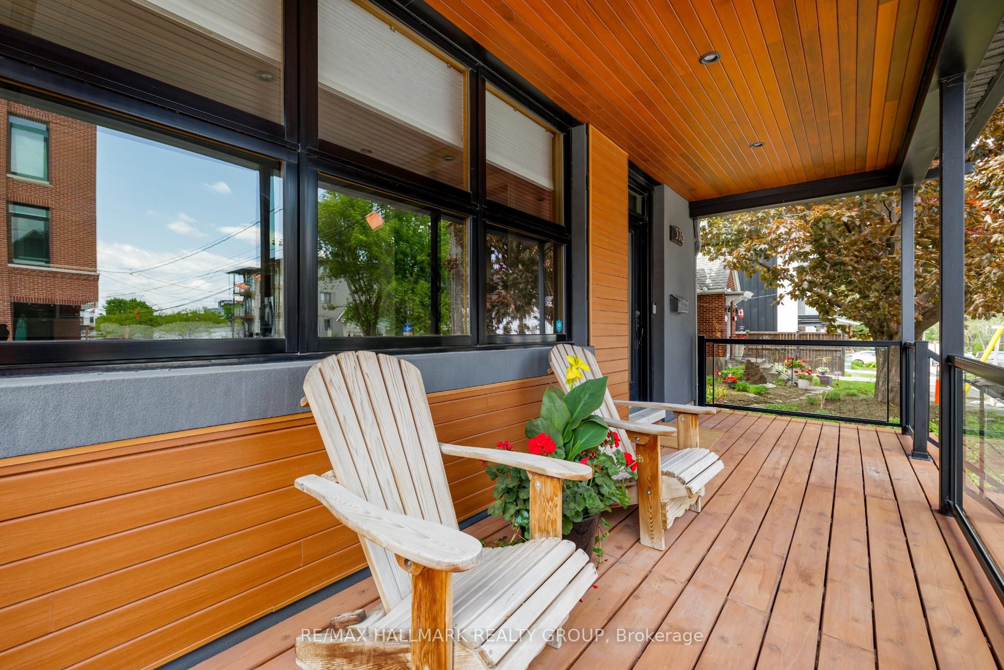 376 Winona Avenue, Westboro - Hampton Park, ON K1Z 5H7 photo 3
