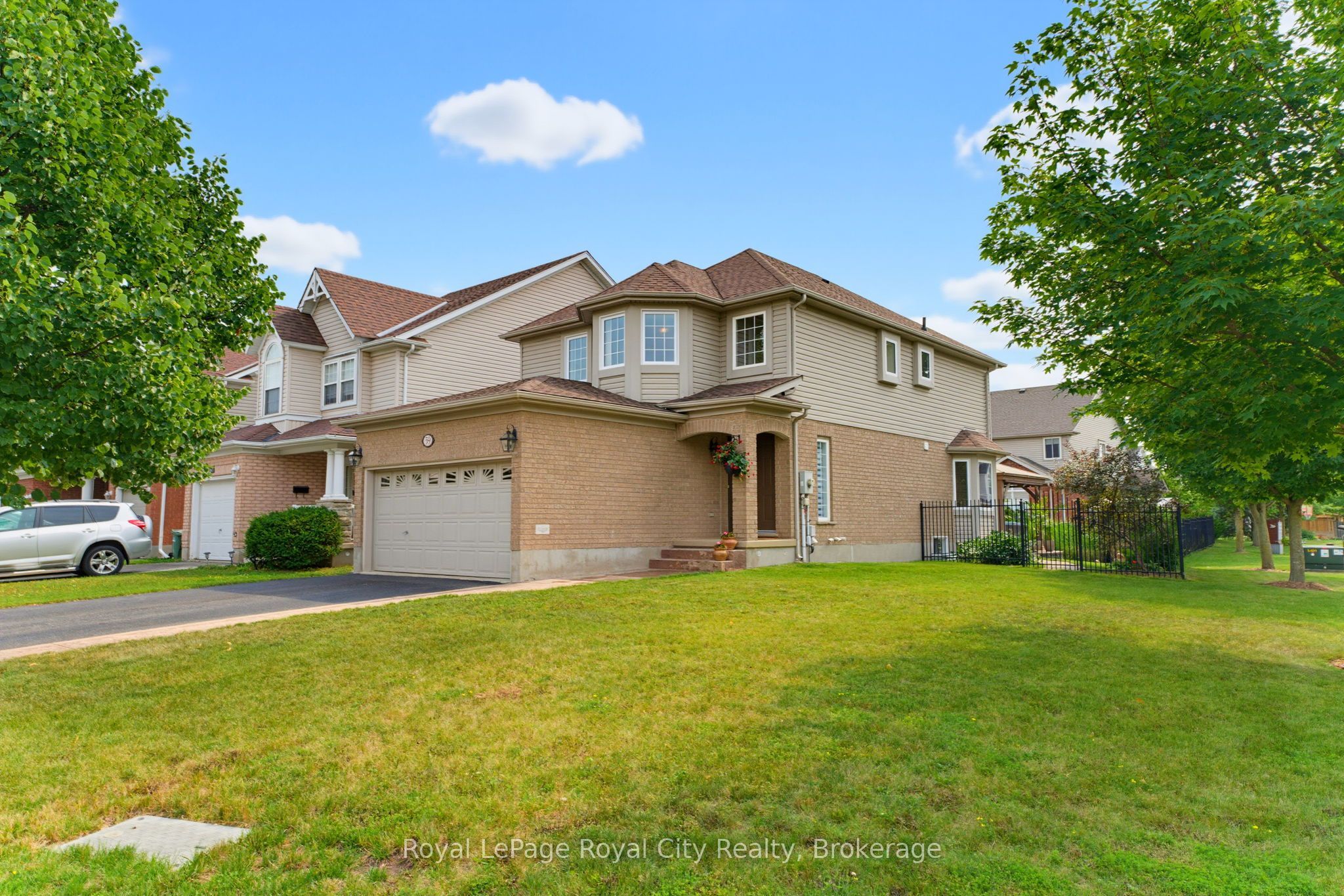 59 Lynch Circle, Guelph, ON N1L 1R9 photo 2