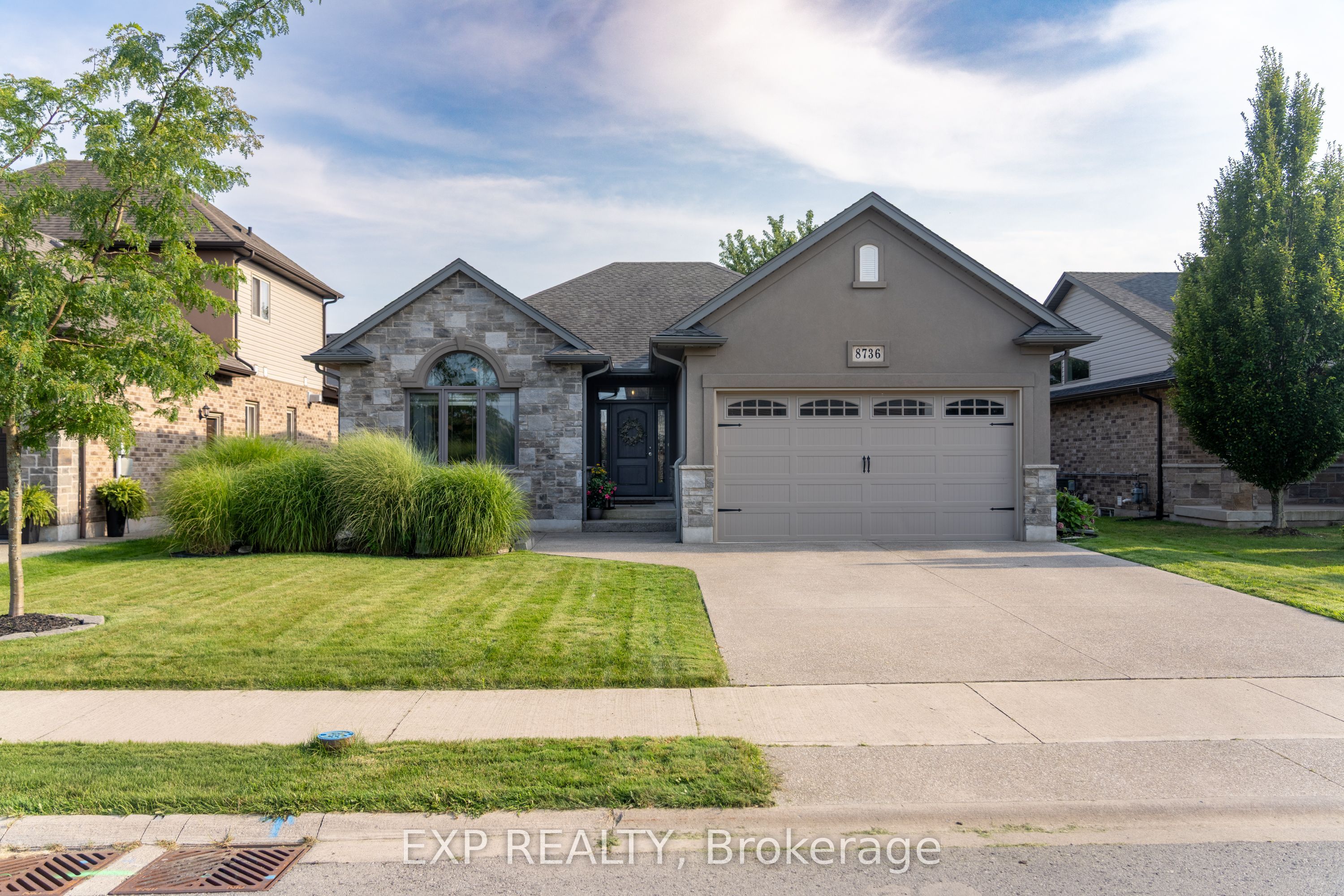 8736 Angie Drive, Niagara Falls, ON L2H 0H9