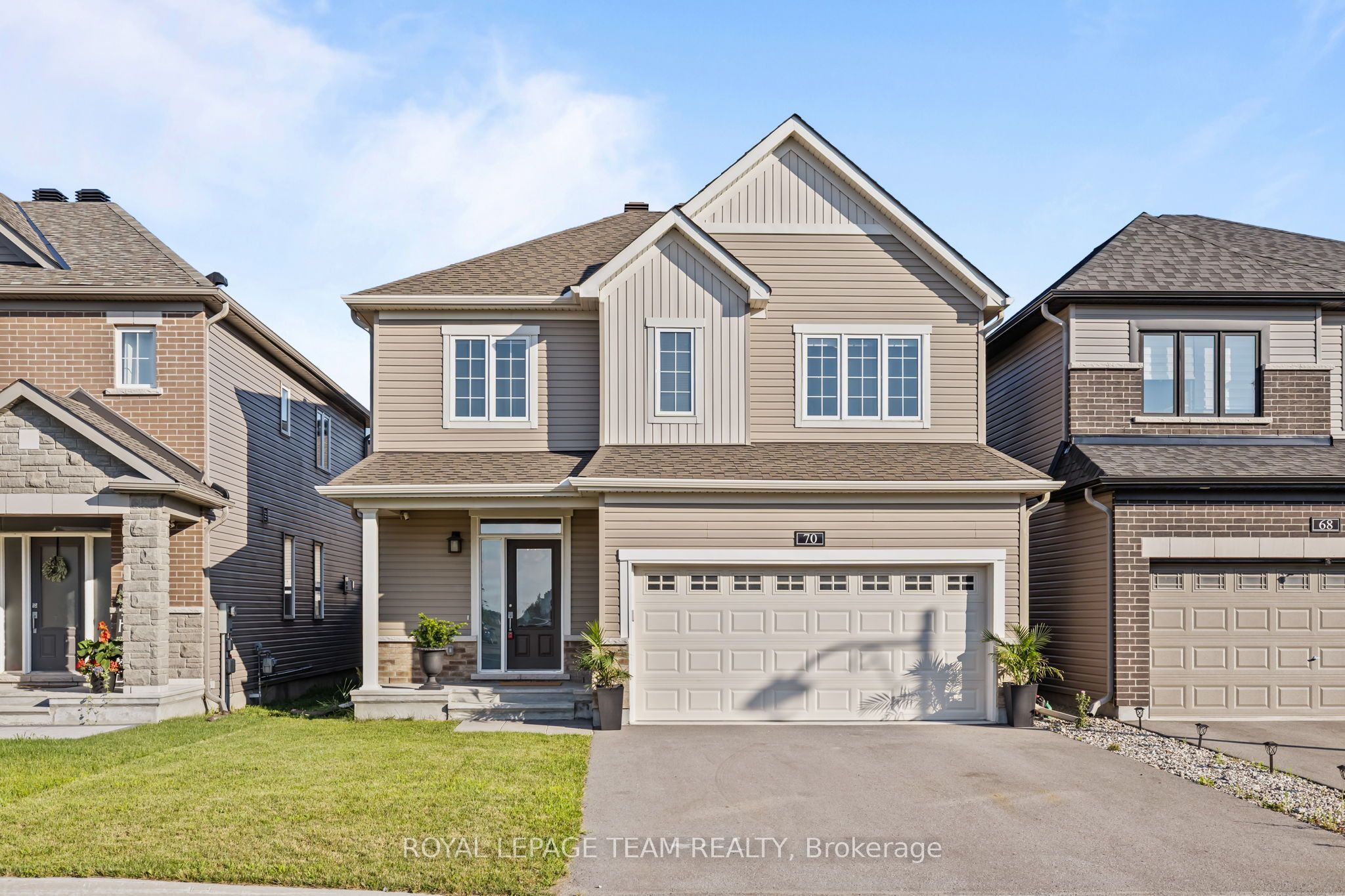 70 Ralph Erfle Way, Barrhaven, ON K2J 6V5