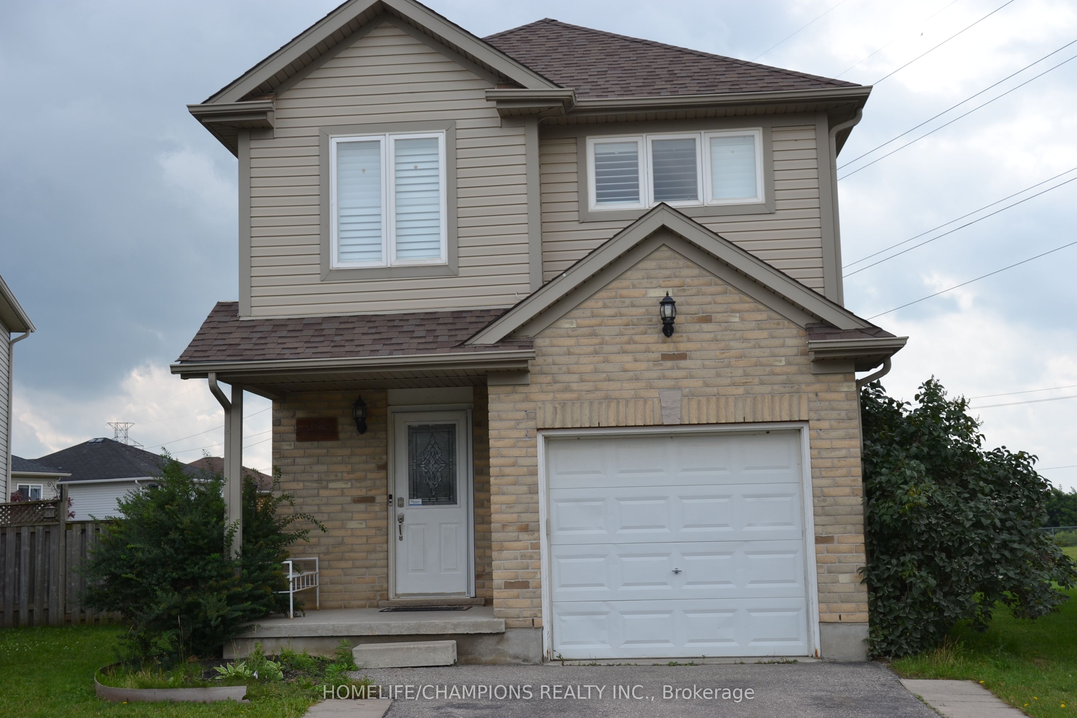 132 Henhoeffer Crescent, Kitchener, ON N2E 4H3 photo 2