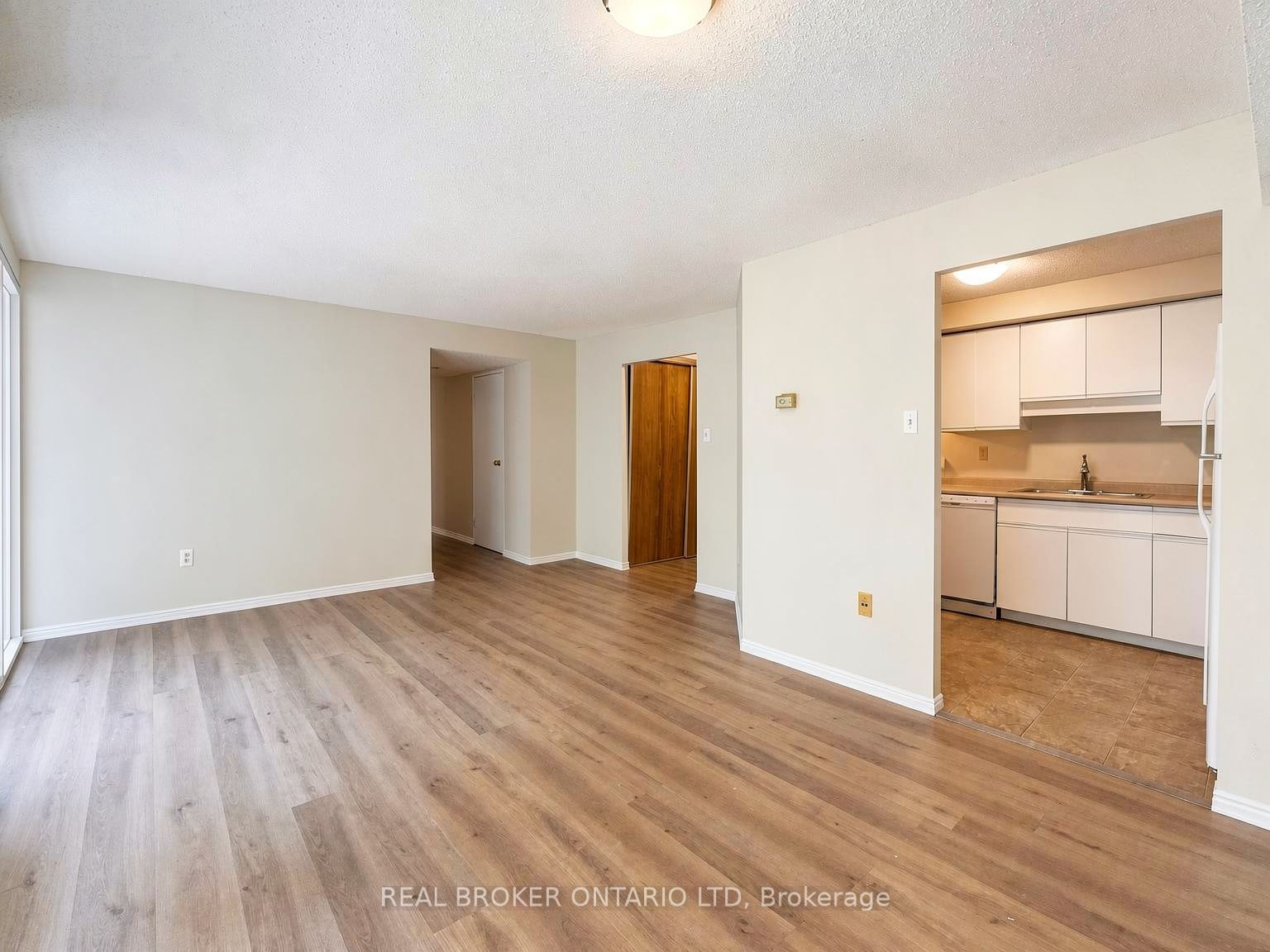 521 Riverside Drive 315, London North, ON N6H 5E2 photo 2