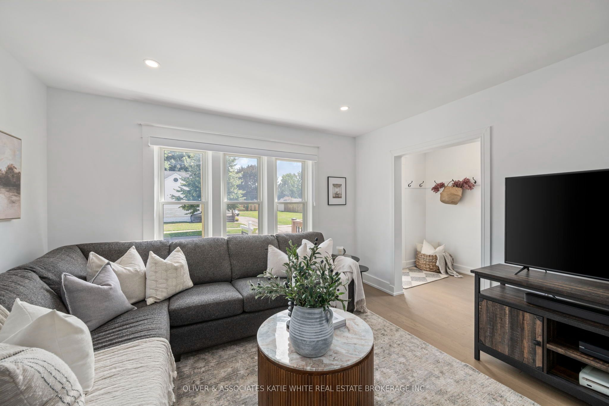 386 Mornington Avenue, London East, ON N5Y 3C6 photo 3