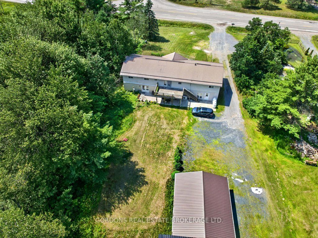 11703 Highway 41, Addington Highlands, ON K0H 1Z0 photo 4