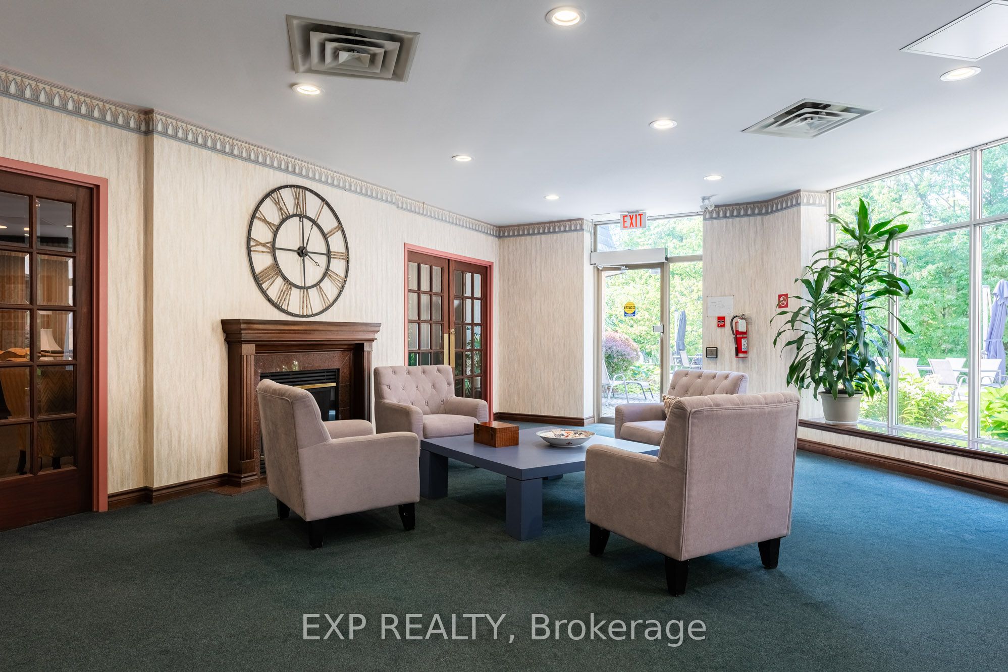 8111 Forest Glen Drive 227, Niagara Falls, ON L2H 2Y7 photo 4