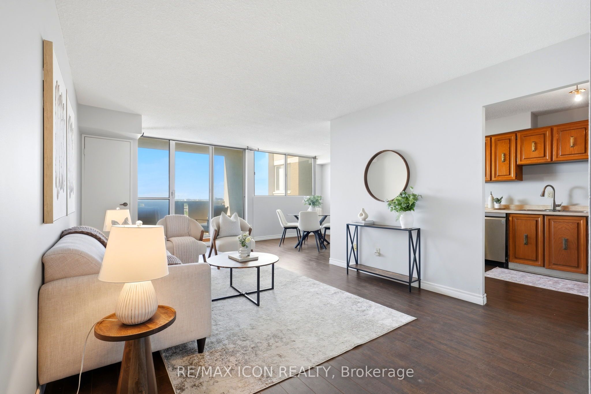 375 King Street N 708, Waterloo, ON N2J 4L6