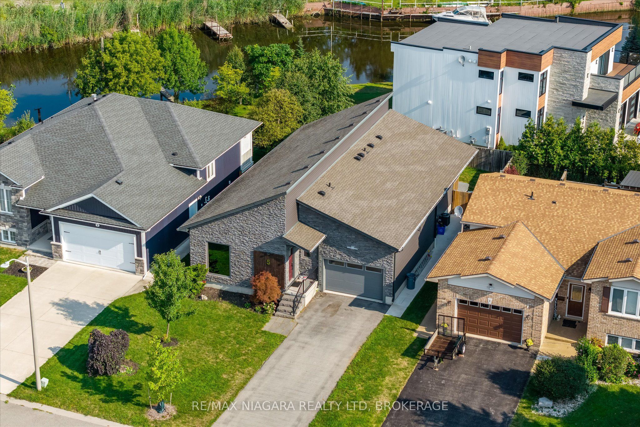 5 Heron Pointe Road, Port Colborne, ON L3K 6A9 photo 4