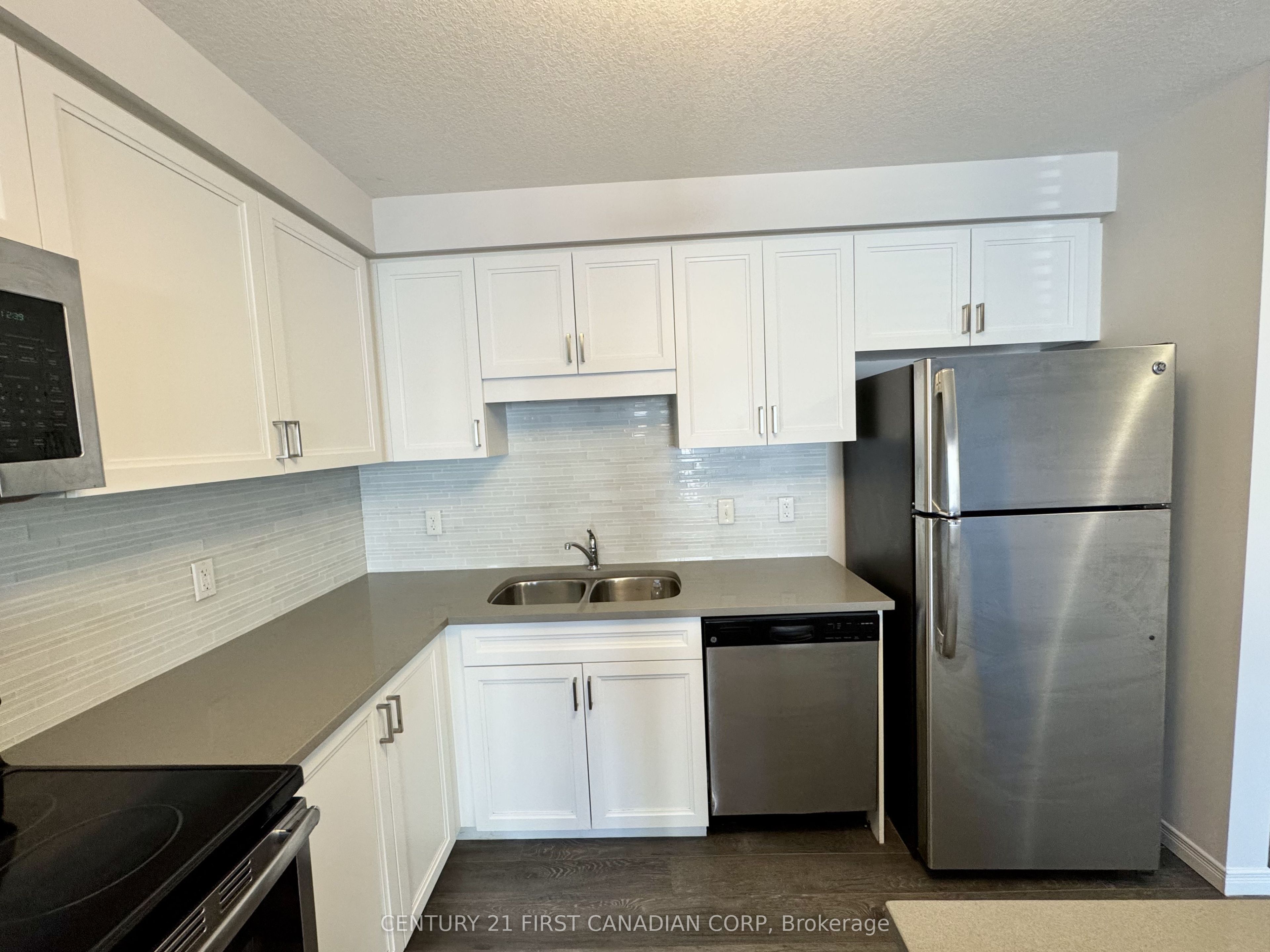 3186 Singleton Avenue, London South, ON N6L 0B8 photo 5